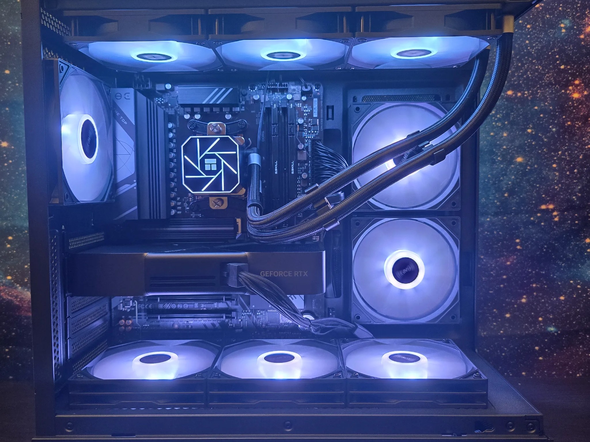 🚀 1440P ALL NEW CUSTOM AM5 PC | RTX 5070 FE | RYZEN 7 7700x | 2TB SSD | 32GB DDR5 6000MHZ CL32 🚀