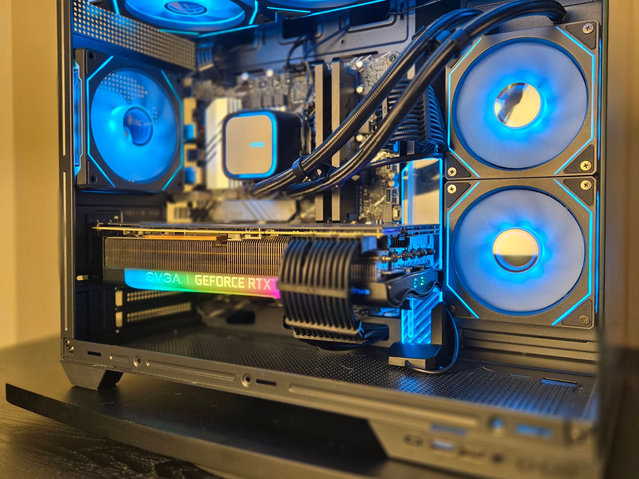 RTX 3080 10gb | i5 13600K | 32gb DDR5 | 1tb Storage