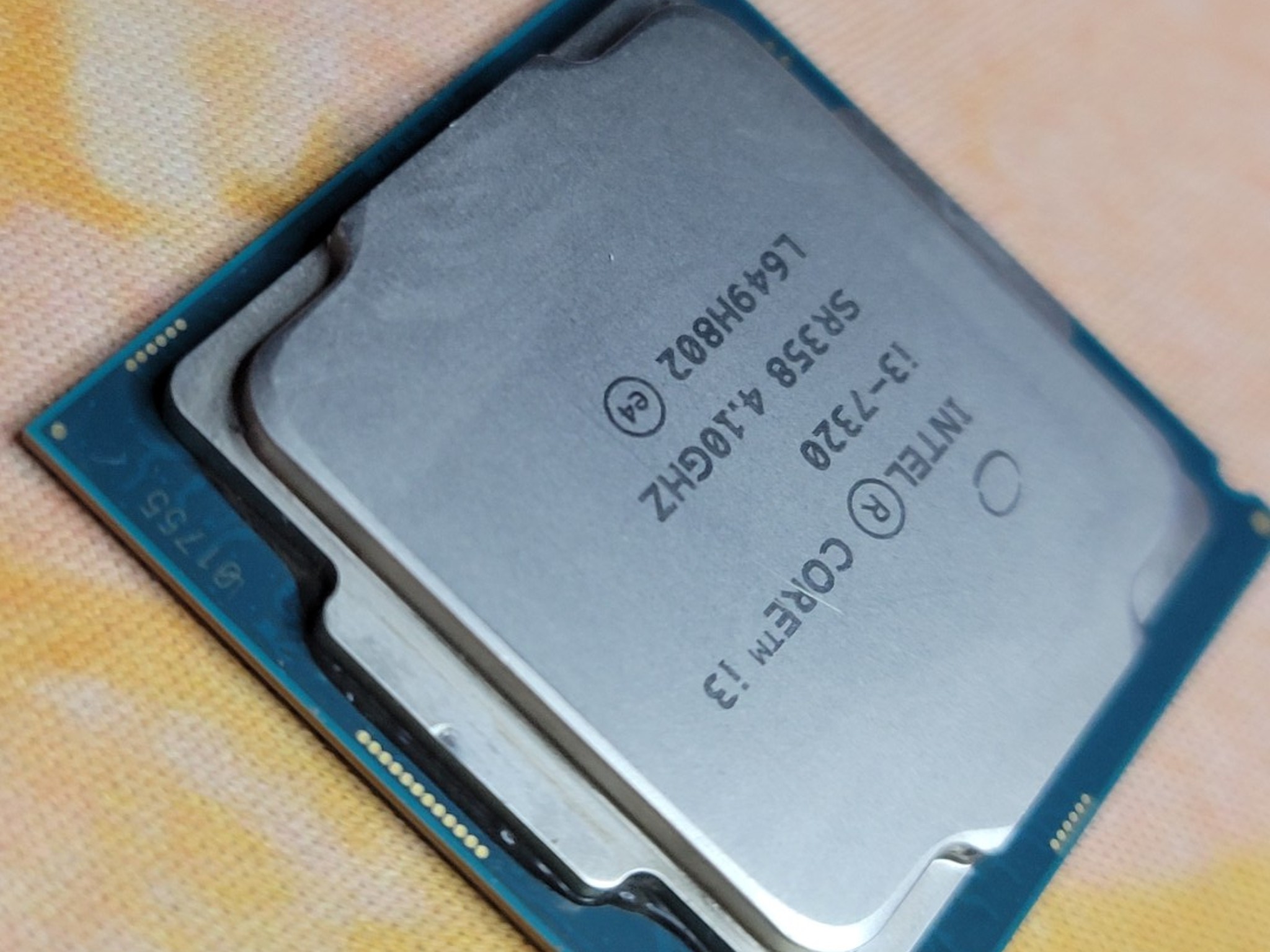 Intel Core i3-7320