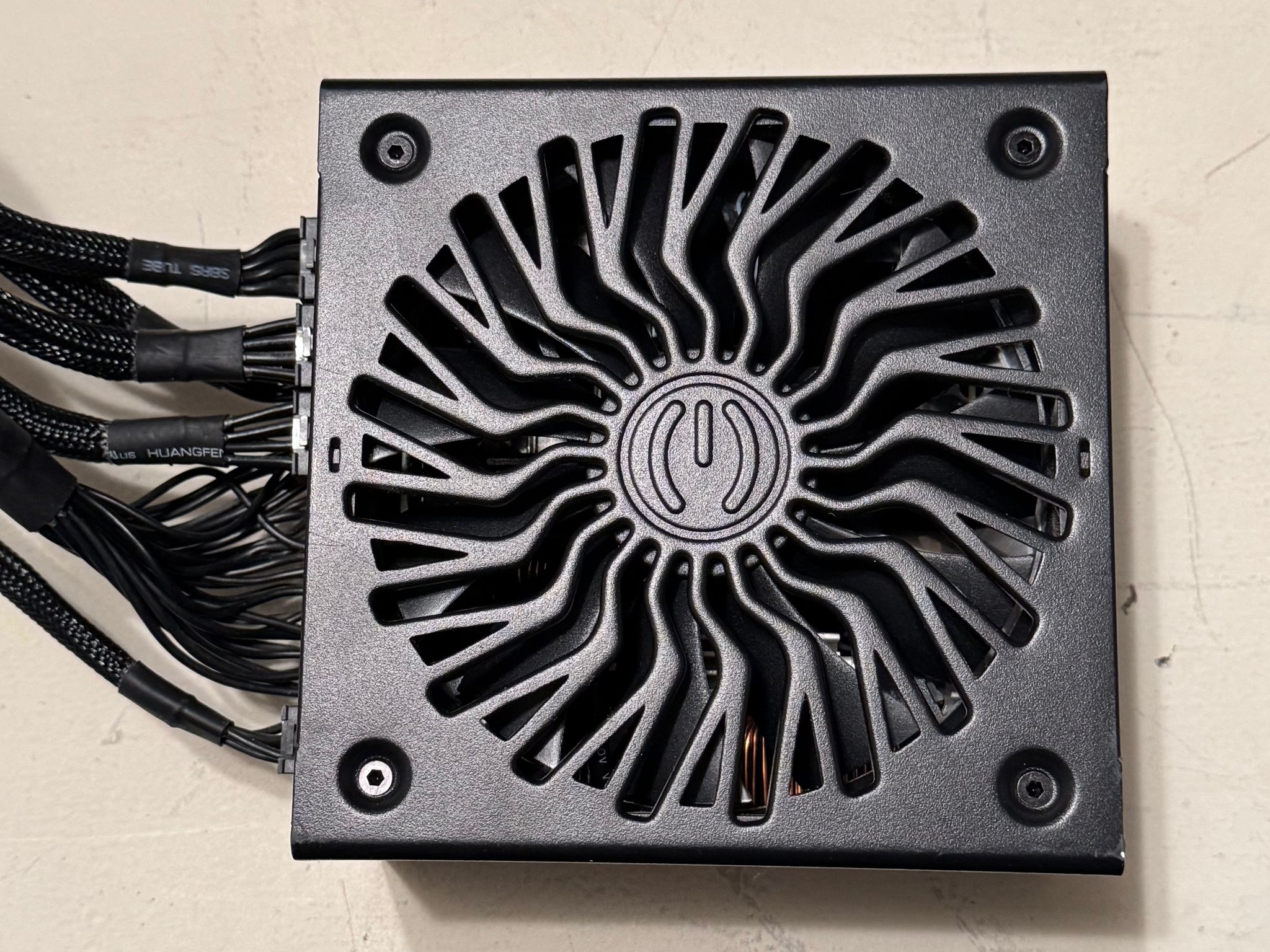 EVGA SuperNOVA 850 GT 850 W 80+ Gold Certified Fully Modular ATX Power Supply