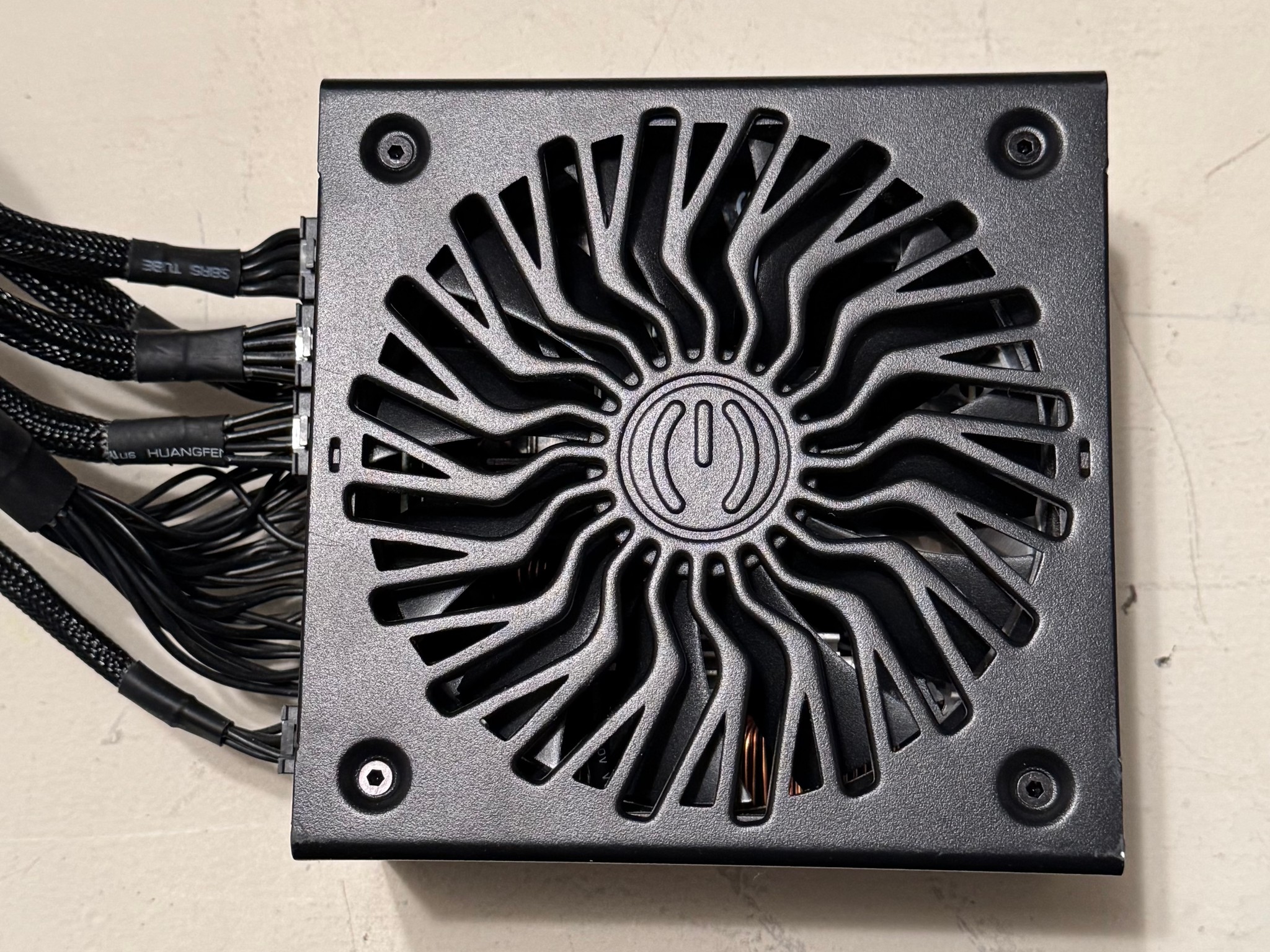 EVGA SuperNOVA 850 GT 850 W 80+ Gold Certified Fully Modular ATX Power Supply