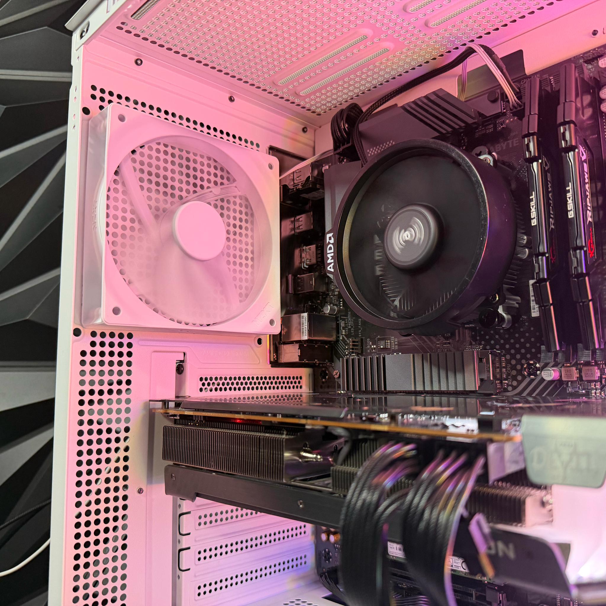 🔥😎 THE MID DADDY 😎🔥Ryzen 5 5500| RX 6600XT| 16 GB DDR4| 750 GB NVMe| 650W PSU