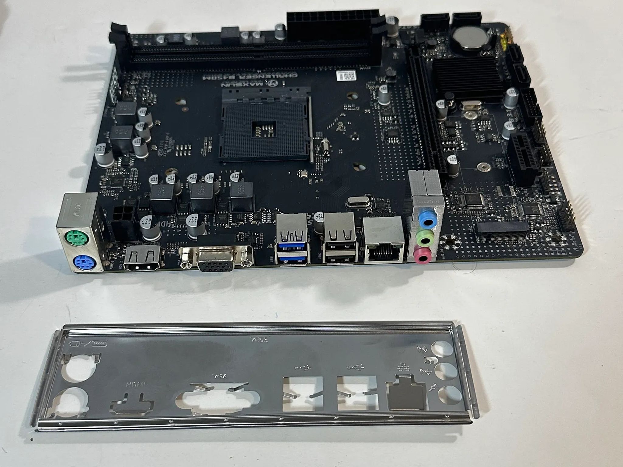 Maxsun Challenger B450M AM4 Micro ATX Motherboard W/ Box and Accessories