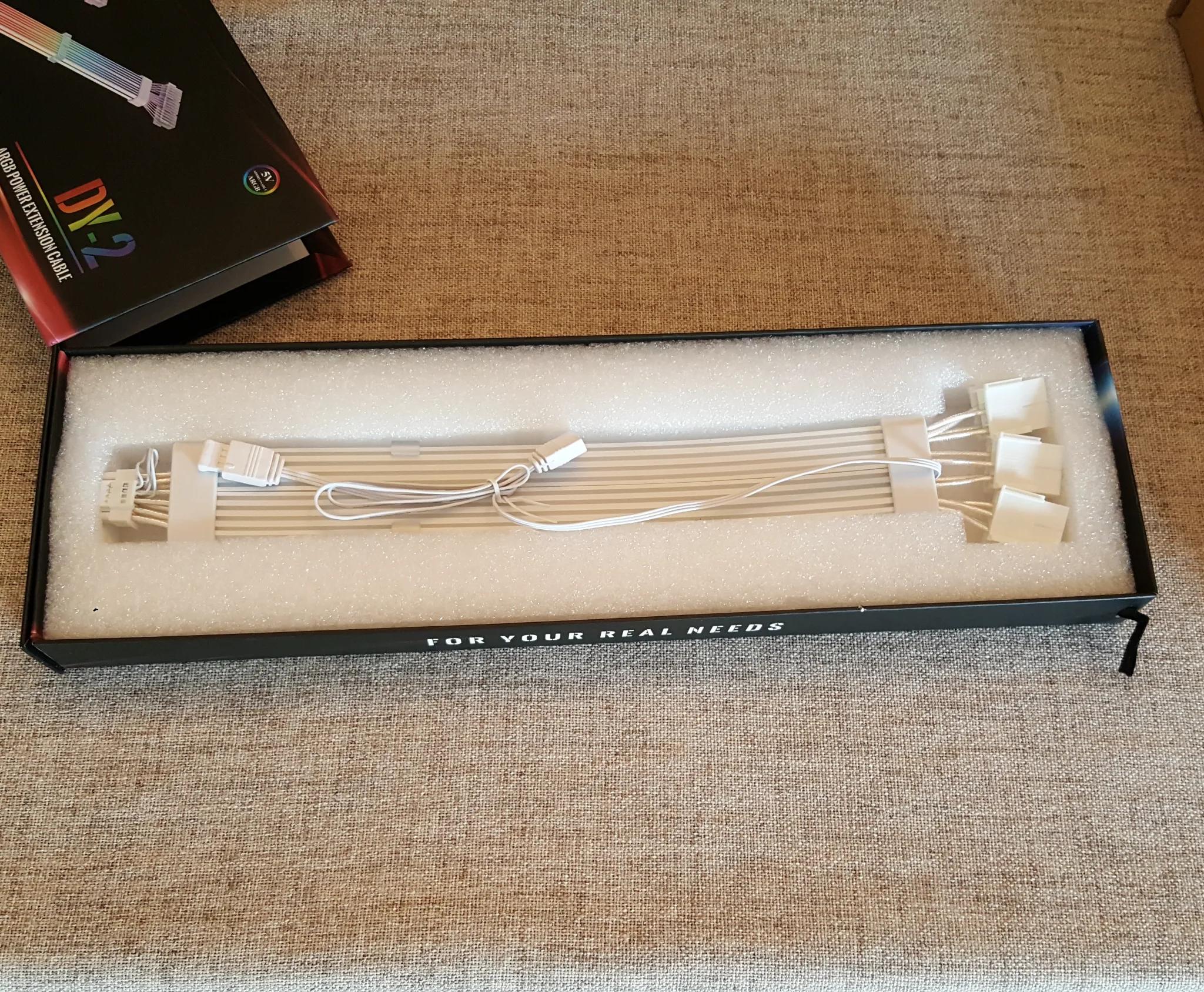 12VHPWR (12+4 pin) ARGB Strimmer cable + HYTE Y60 LCD DISPLAY 12.6in BRAND NEW + Lian Li Strimmer