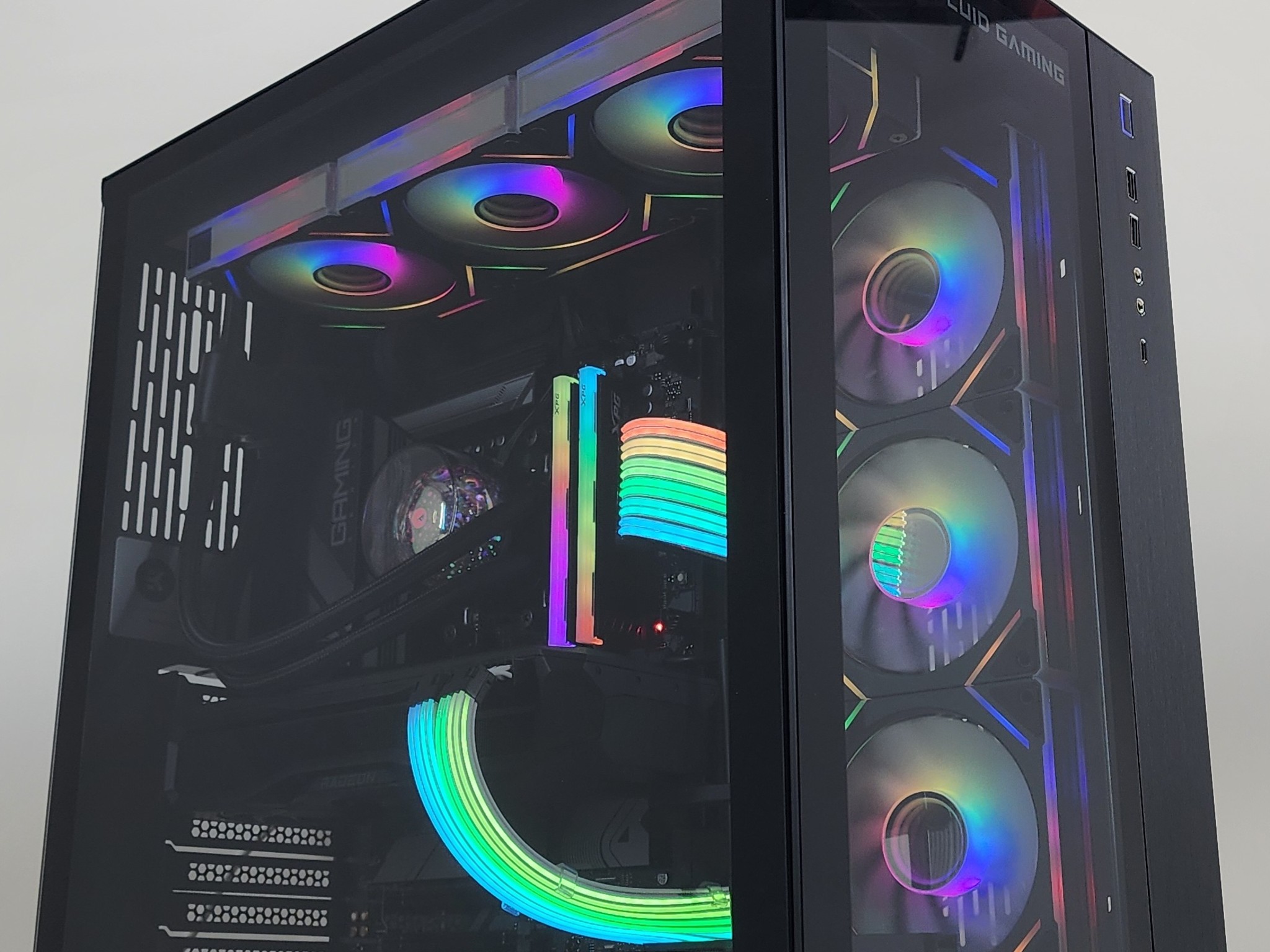 Gaming PC Ryzen 7 9700X 32GB RAM 1TB SSD RX 7900 XT 20GB Windows 11 Computer
