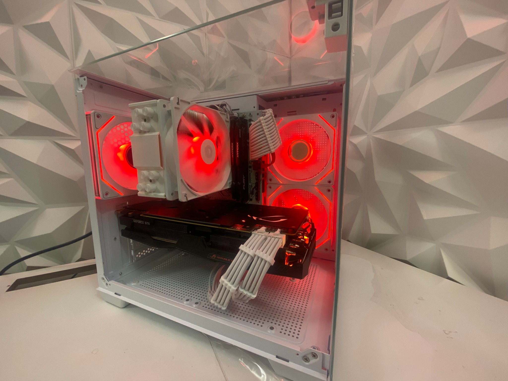 💘 💘 White Elite Build – Ryzen 7 2700 + GTX 1080 Ti 11GB | 1080p/1440p High FPS Ready