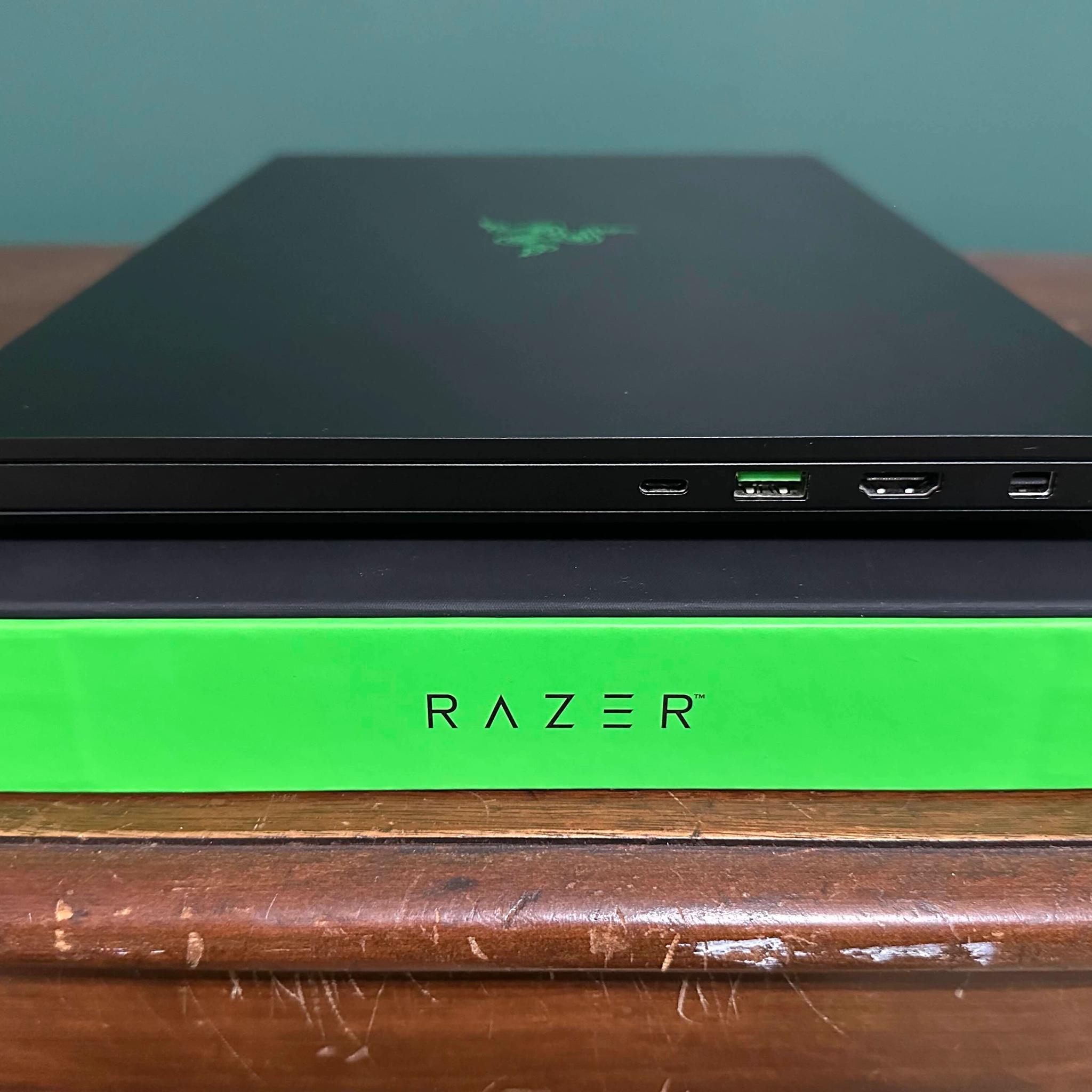 Razer 15" Gaming Laptop | Intel i7-9750H, 16GB RAM, GTX 1660Ti, 1TB Storage