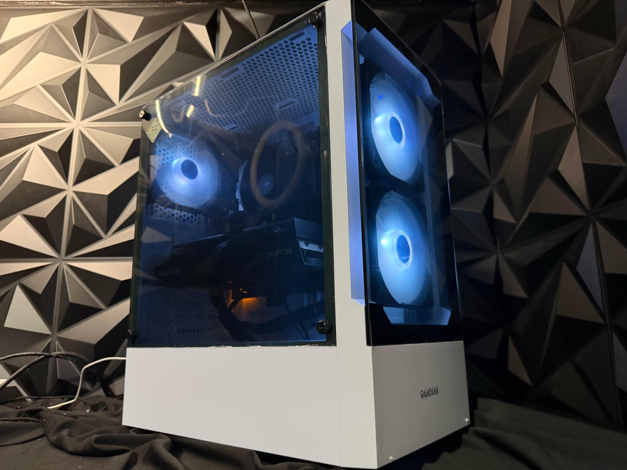 🐼🤍 GLASS PANDA 🤍🐼 Ryzen 5 5500| RX 9060XT| 16 GB DDR4| 750GB NVMe| 650W PSU