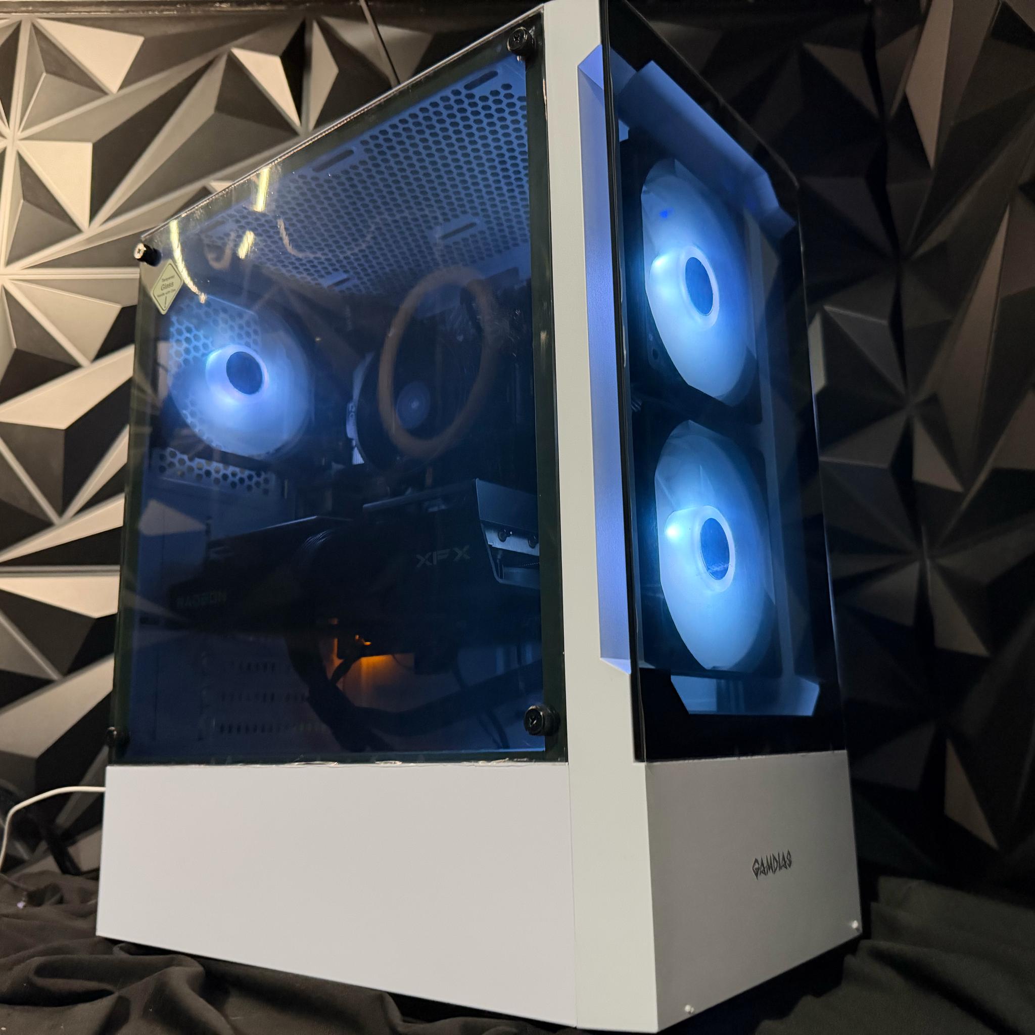 🐼🤍 GLASS PANDA 🤍🐼 Ryzen 5 5500| RX 9060XT| 16 GB DDR4| 750GB NVMe| 650W PSU