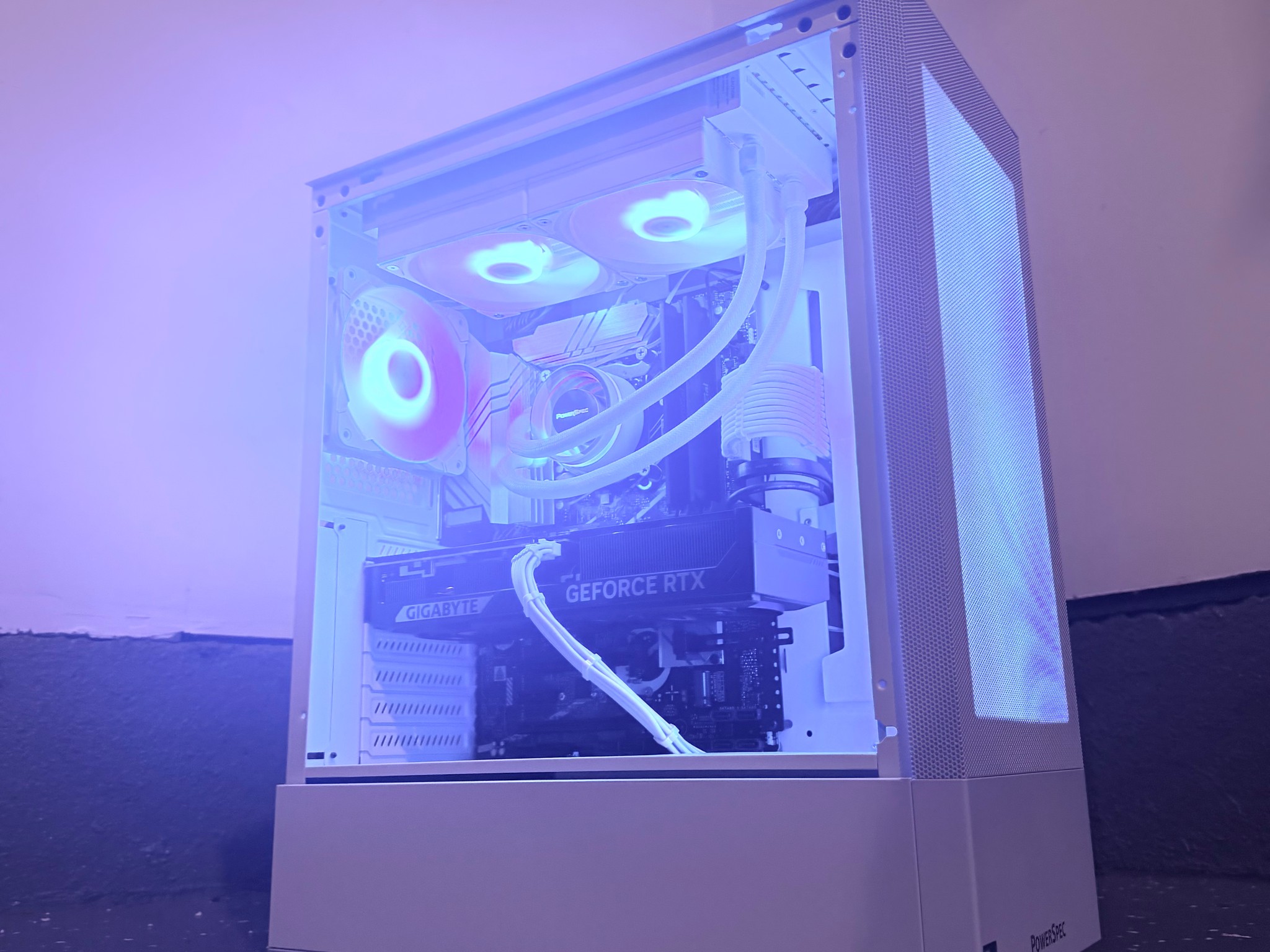 🌈"Celestial Flux"⚪️ | 1440p Gaming | RTX 5070 | i7 14700KF | 32GB DDR5 | 1TB SSD | Free Shipping