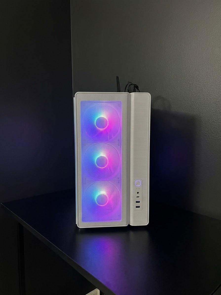 Radeon RX 7900 XT Custom Gaming PC - Ryzen 7 9700X