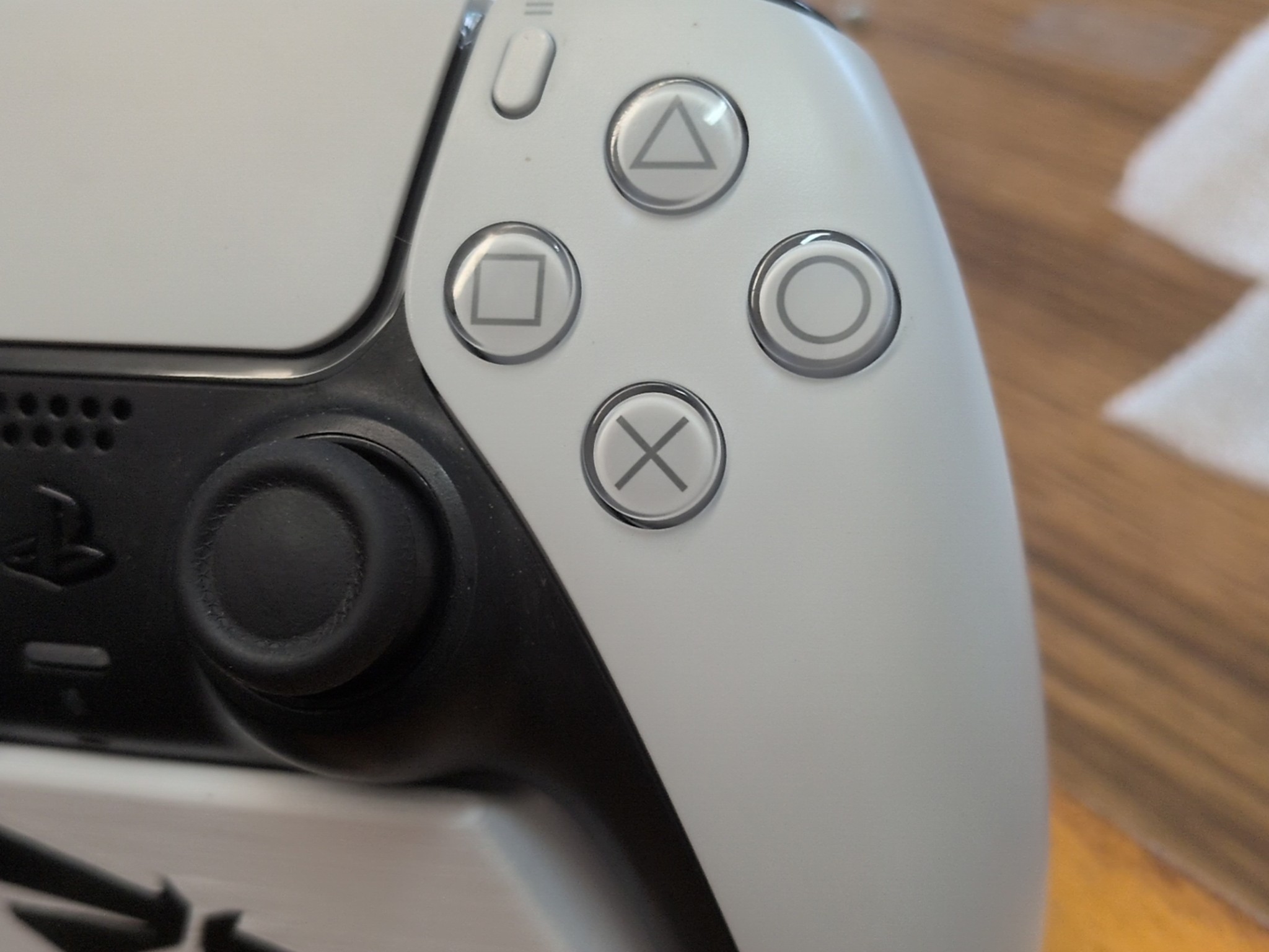 Ksilver J13+ TMR Upgraded White PS5 Dualsense Cosmetic Grade B
