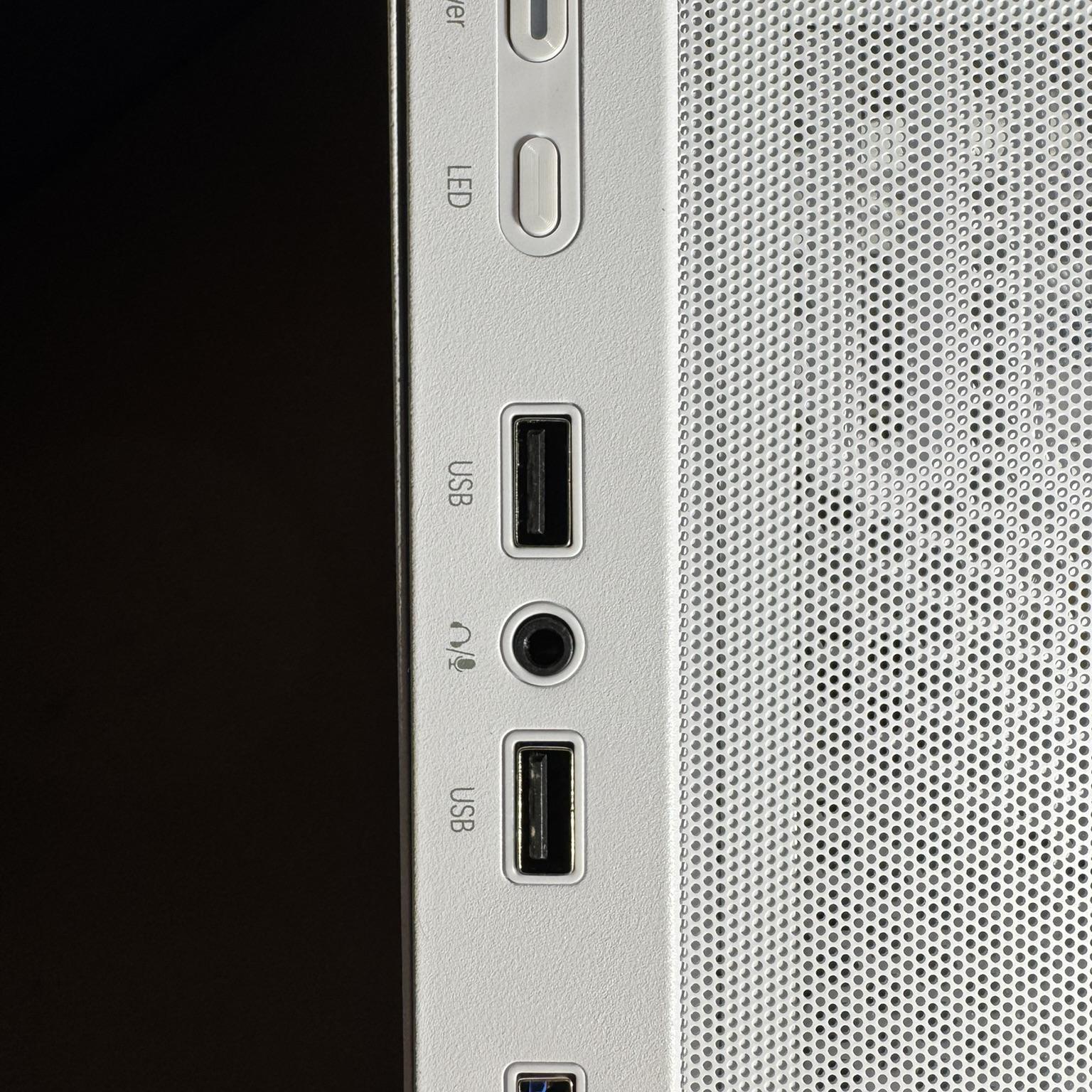 RTX 3080 Founders Edition | Ryzen 7600X | 64GB DDR5 | 2TB | WIFI