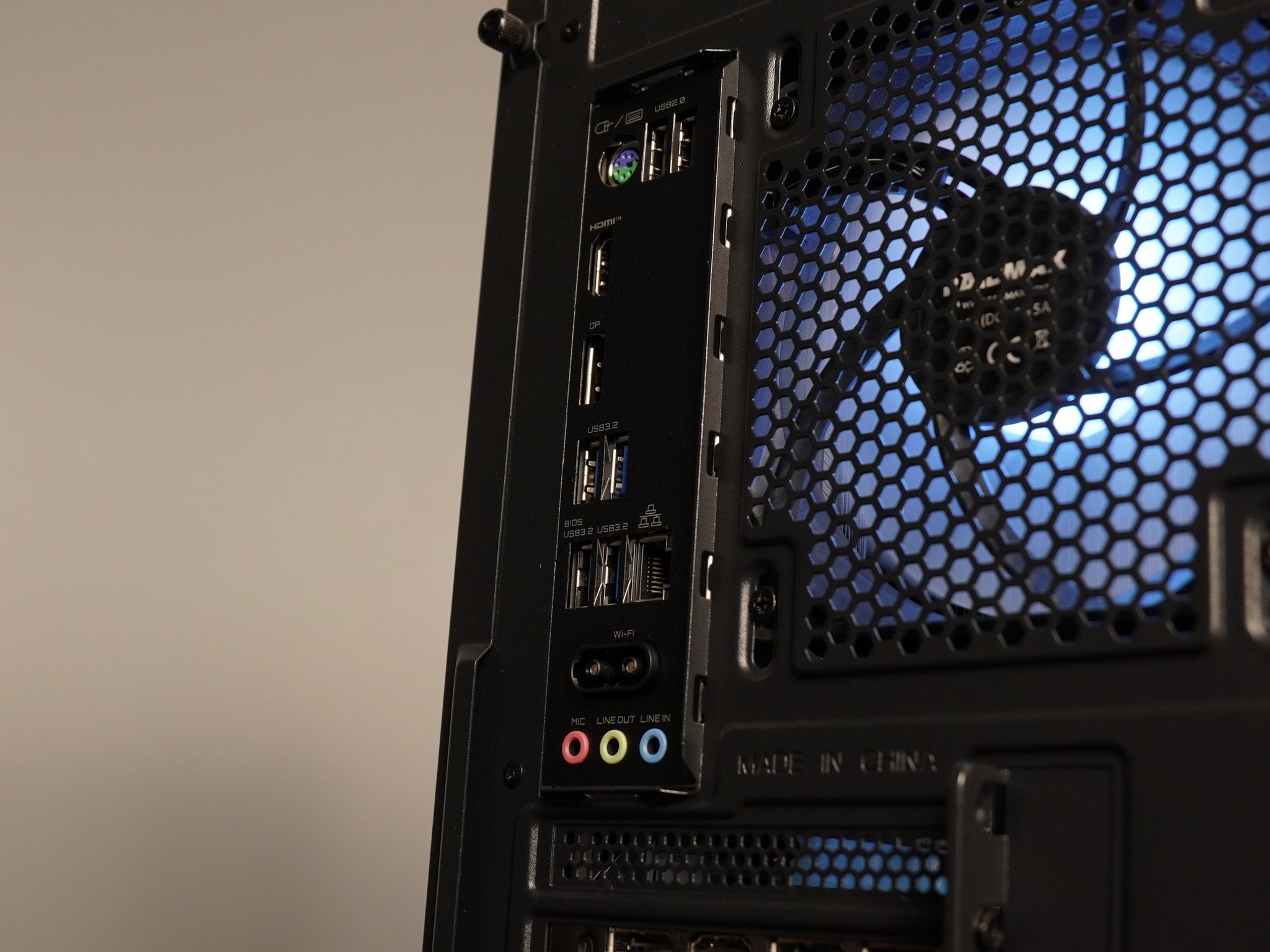 🖤 STEALTH 🖤 1440p/1080p GAMING MACHINE 🧡RX 6700 XT 12GB🧡 Ryzen 5 5600 | 32GB | WIN 11 | WIFI