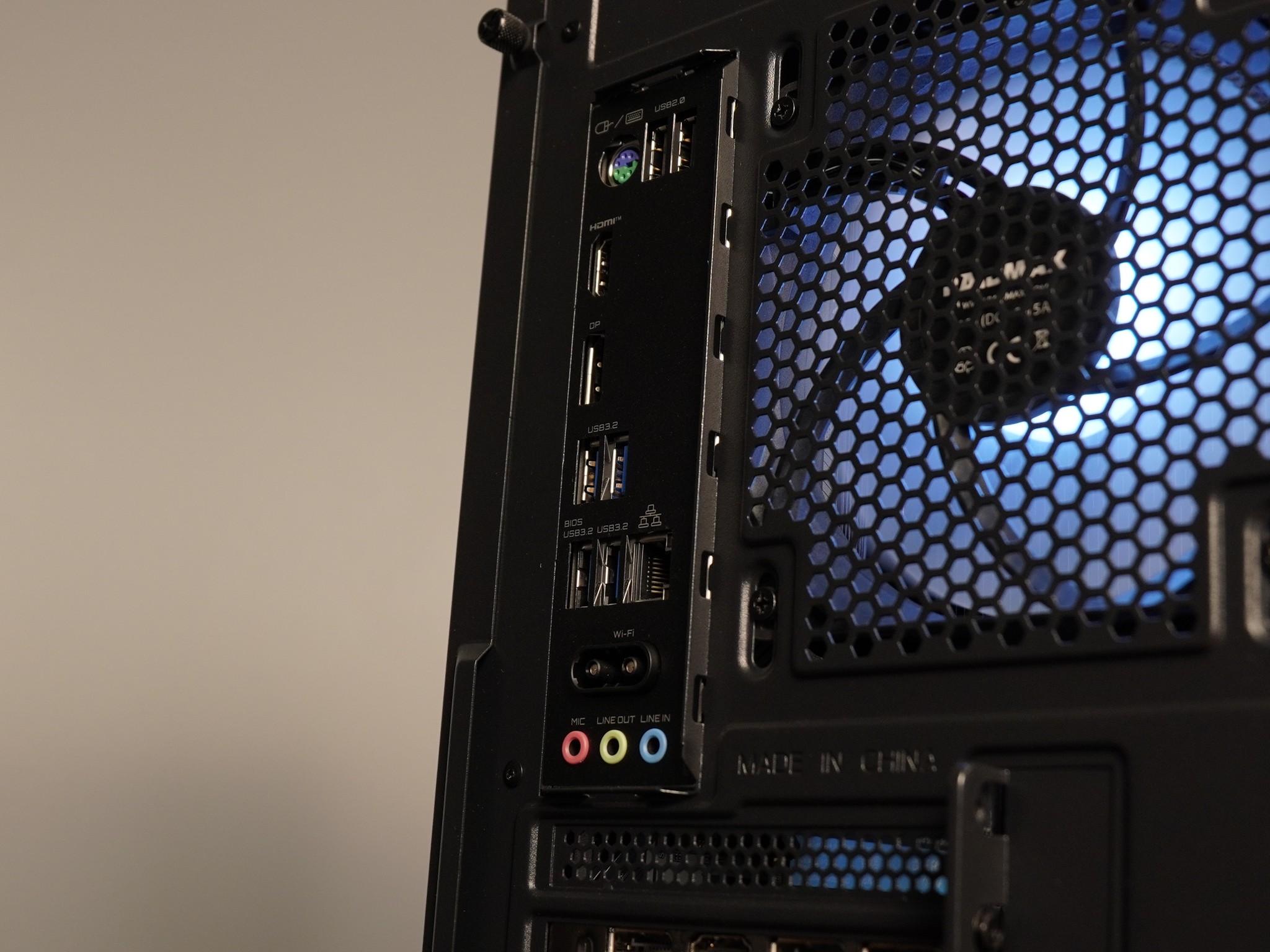 🖤 STEALTH 🖤 1440p/1080p GAMING MACHINE 🧡RX 6700 XT 12GB🧡 Ryzen 5 5600 | 32GB | WIN 11 | WIFI
