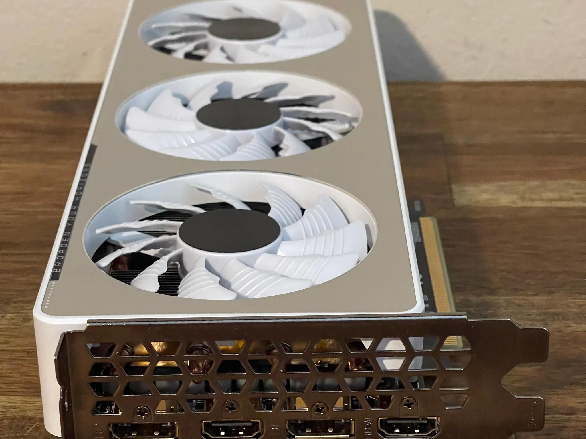 Gigabyte Vision OC 3060 Ti 8GB GPU