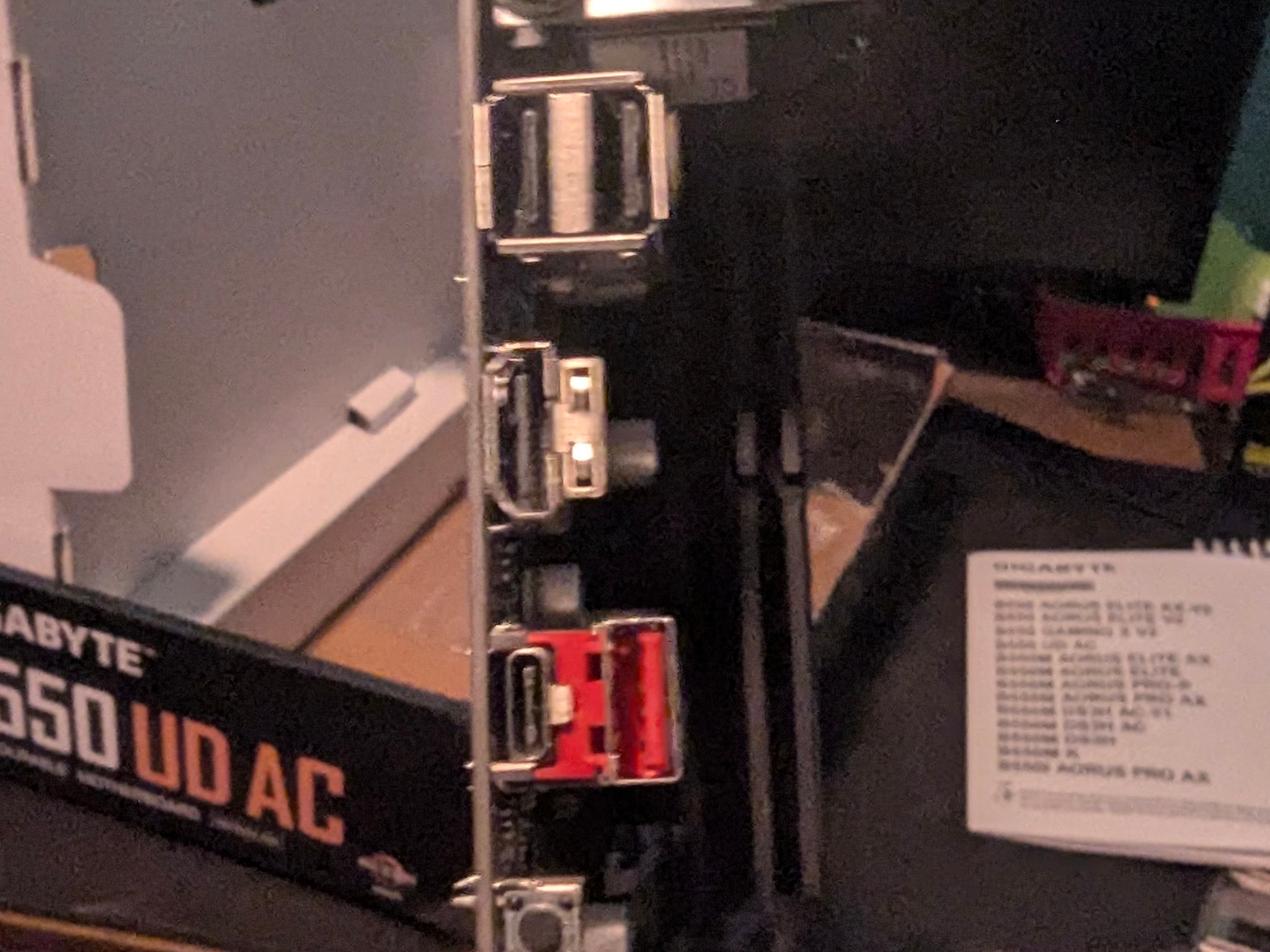Gigabyte B550 UD AC Rev 1.2 ATX AM4 Motherboard
