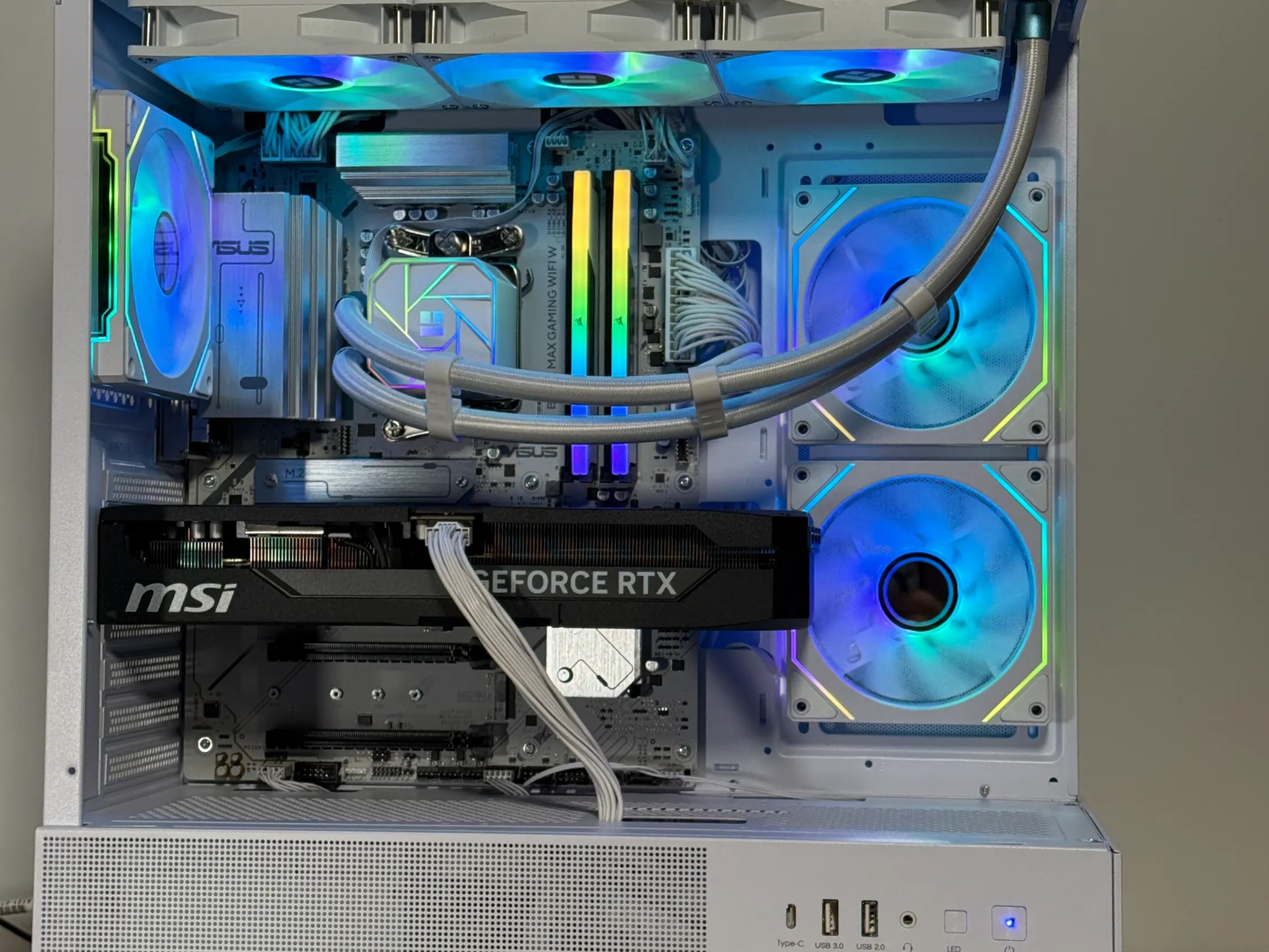 RTX 5070TI Ryzen 9700x Gaming PC