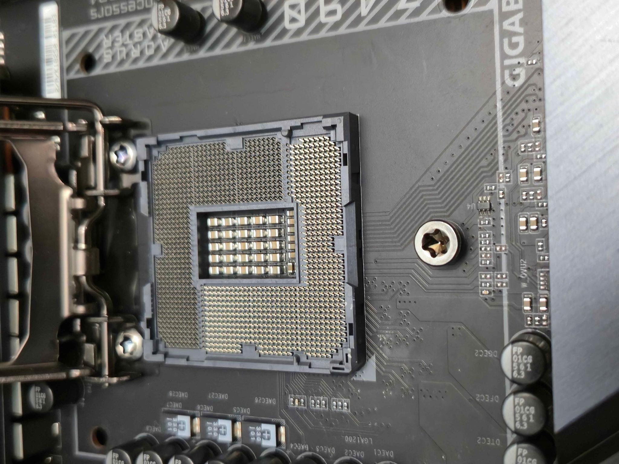 GIGABYTE Z490 AORUS MASTER - Image 2