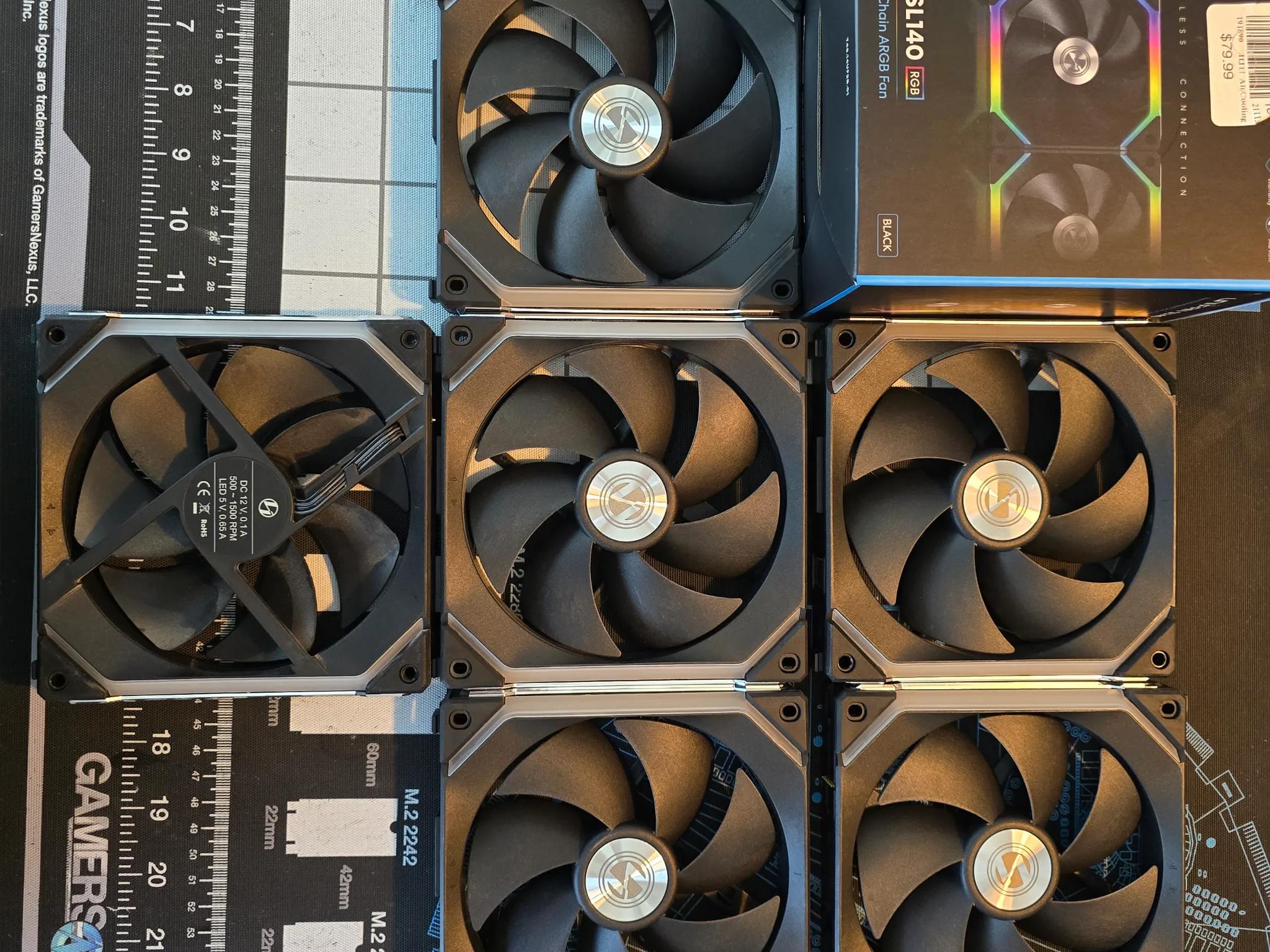 8 Lian-Li SL140mm UNI Fans