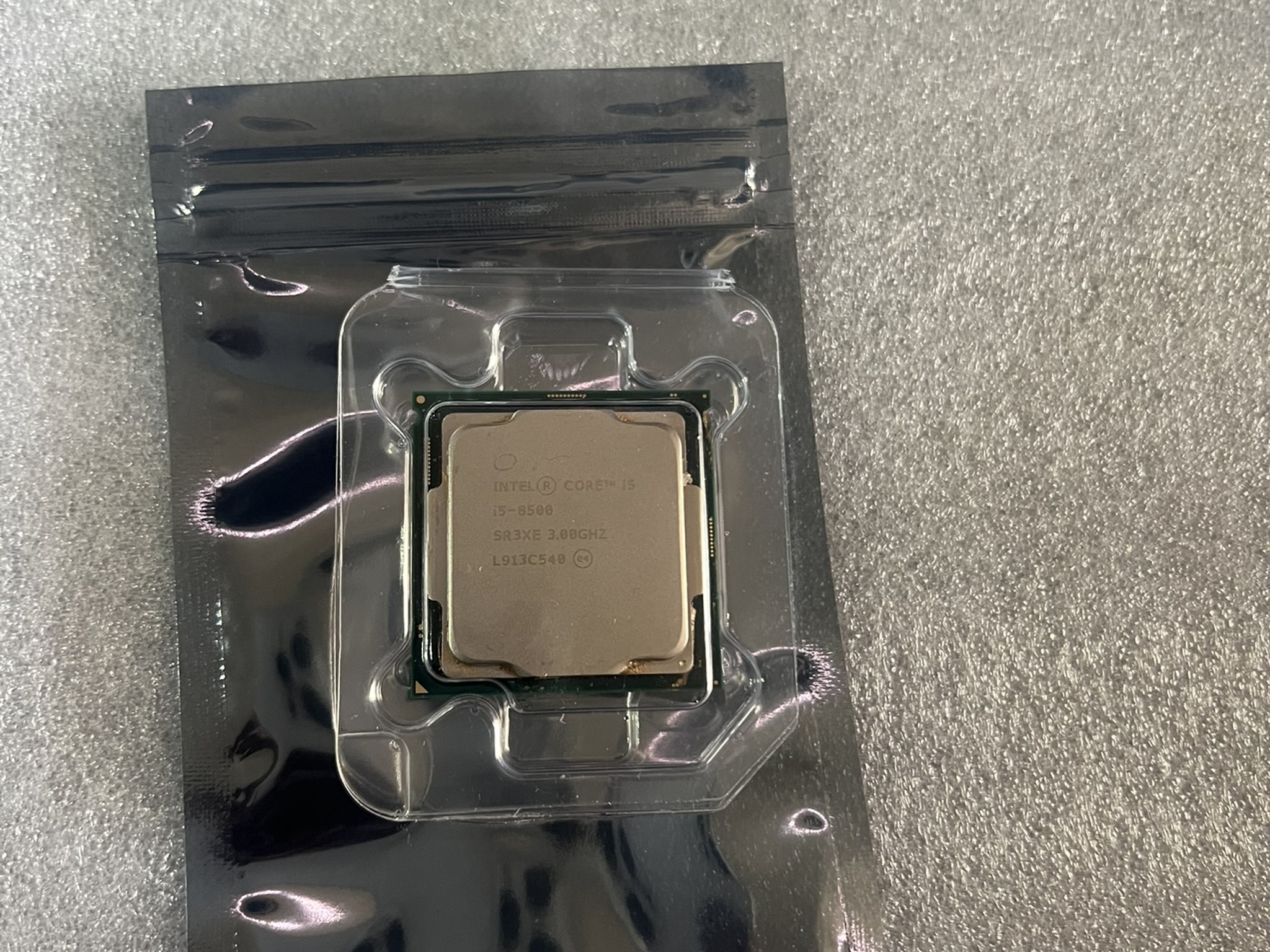 Intel i5 8500