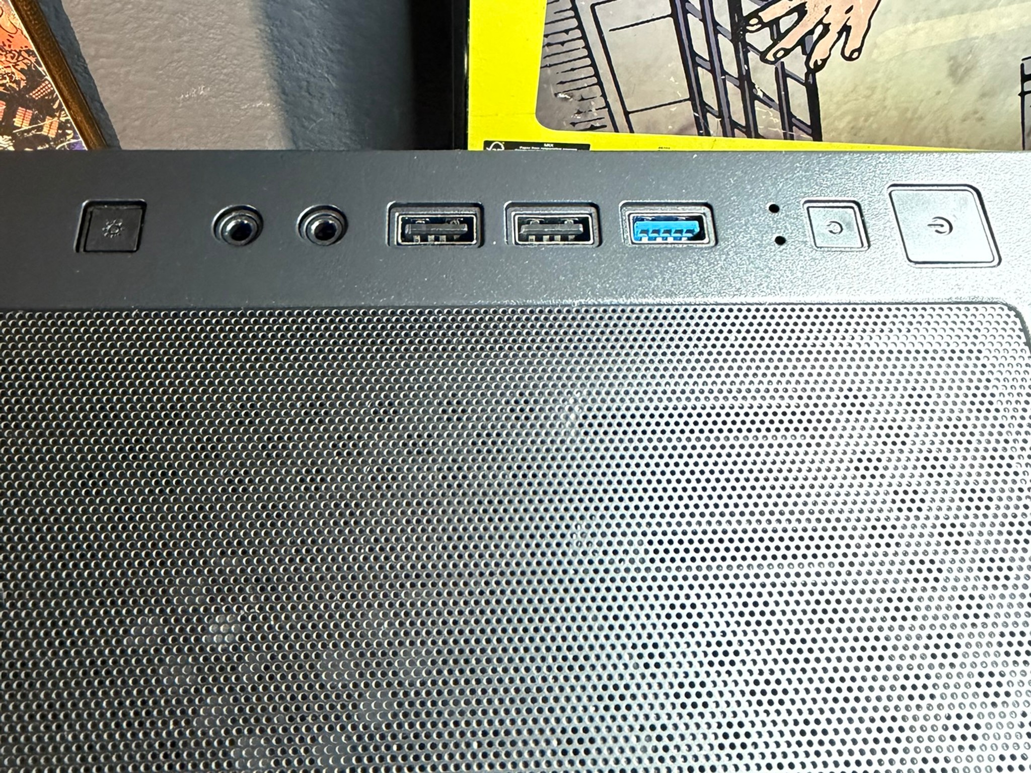 1440p Gaming Beast | RTX 3070 | Ryzen 7 3700X | 32GB DDR4 | WIFI