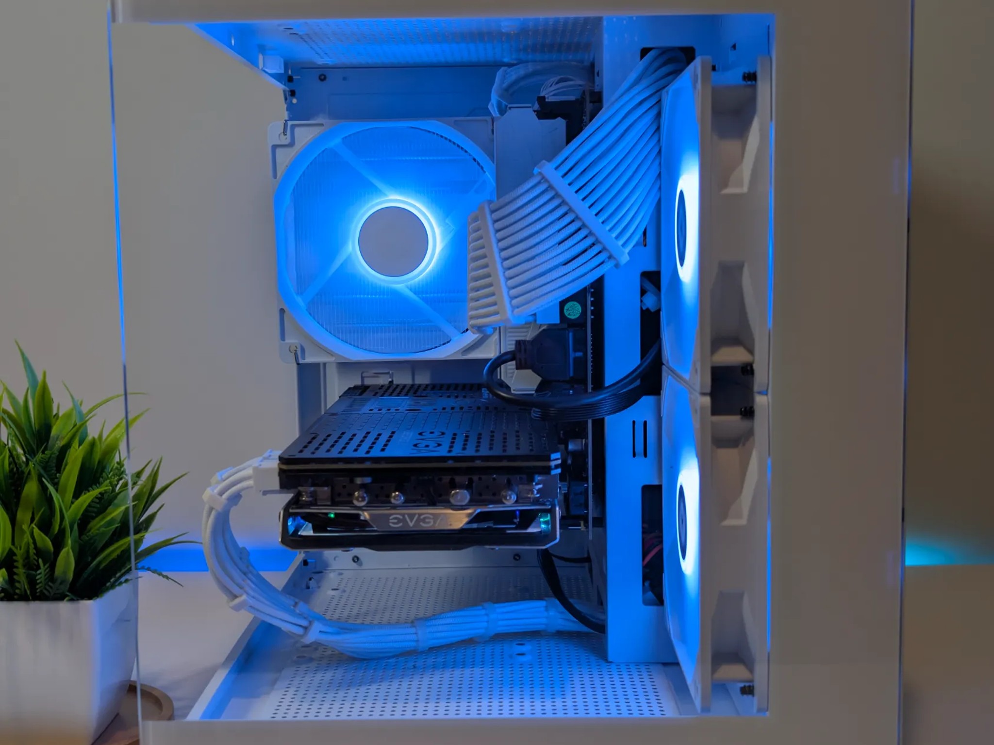 RYZEN 5 | GTX 1080 EVGA FTW2 | 16GB RAM | 500GB 4X4 NVME SSD | WINDOWS 11 PRO | WHITE GAMING PC