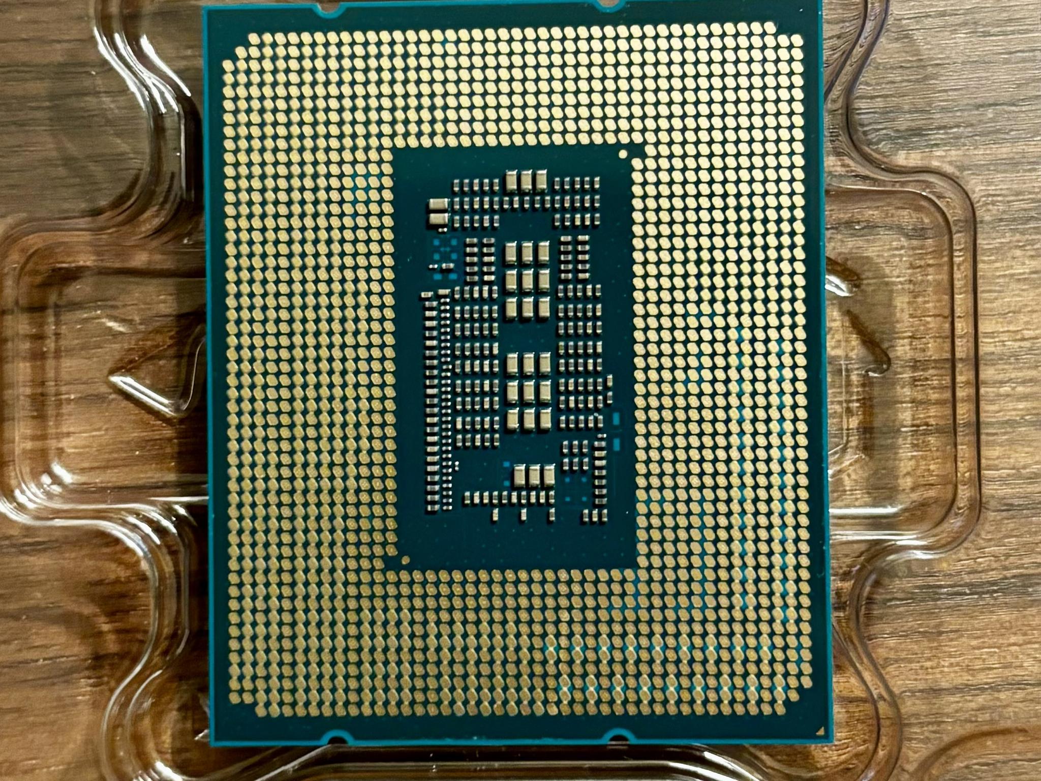 Intel Core i7-12700K 12 Cores/20 Threads LGA 1700