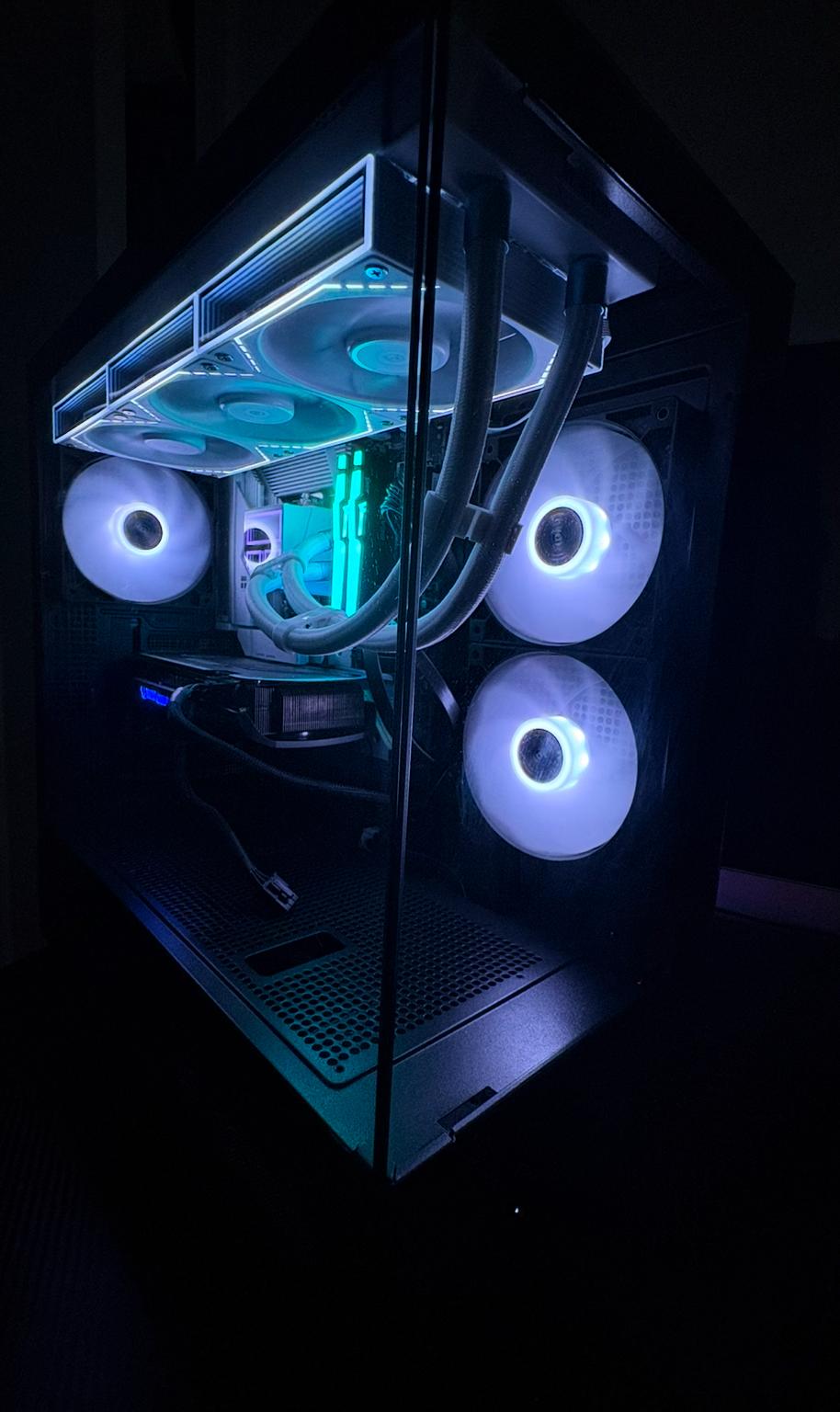 MONTECH XR BEAST(LILLY PC SHOP)