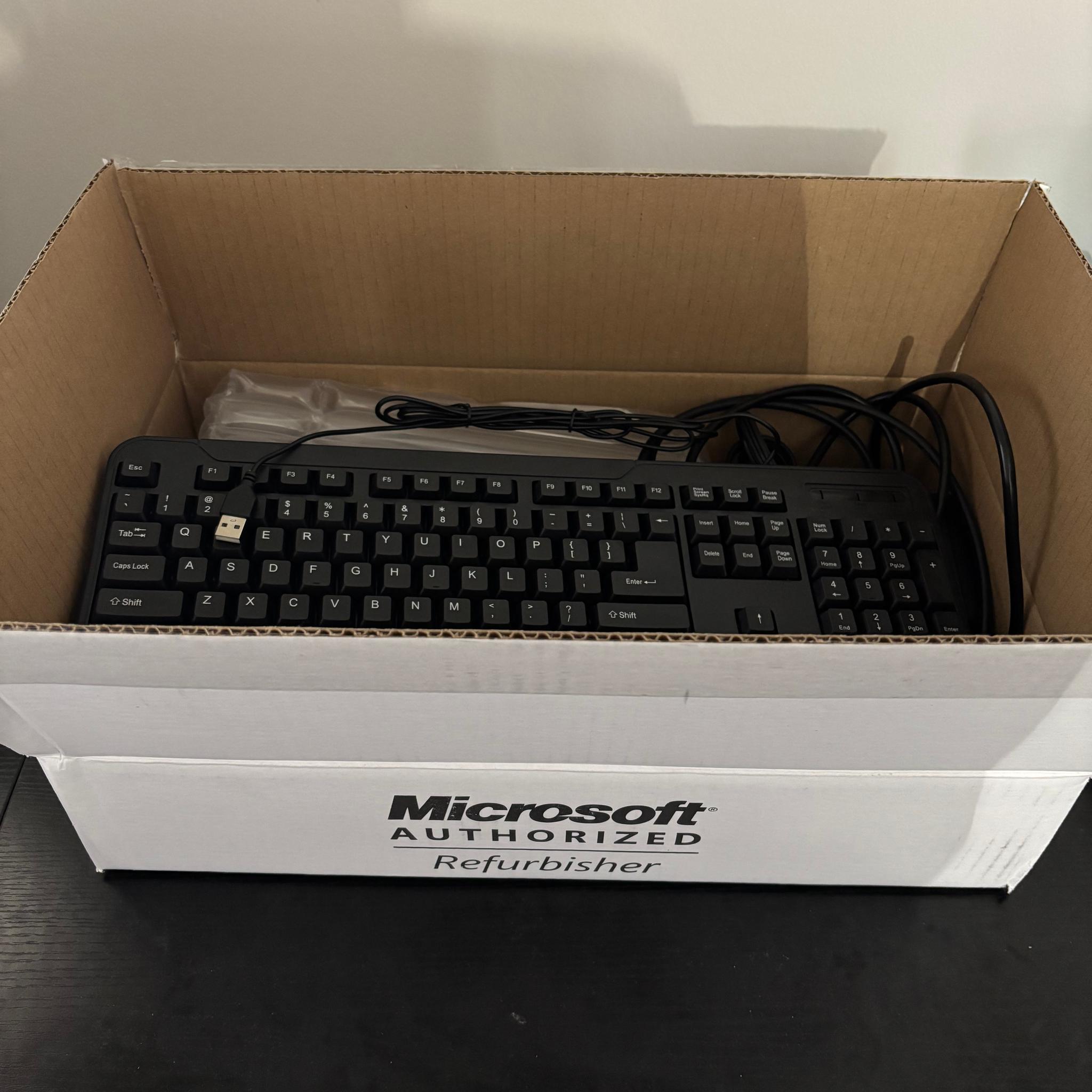 LIKE NEW Refurbed Mini HP ProDesk G5 600