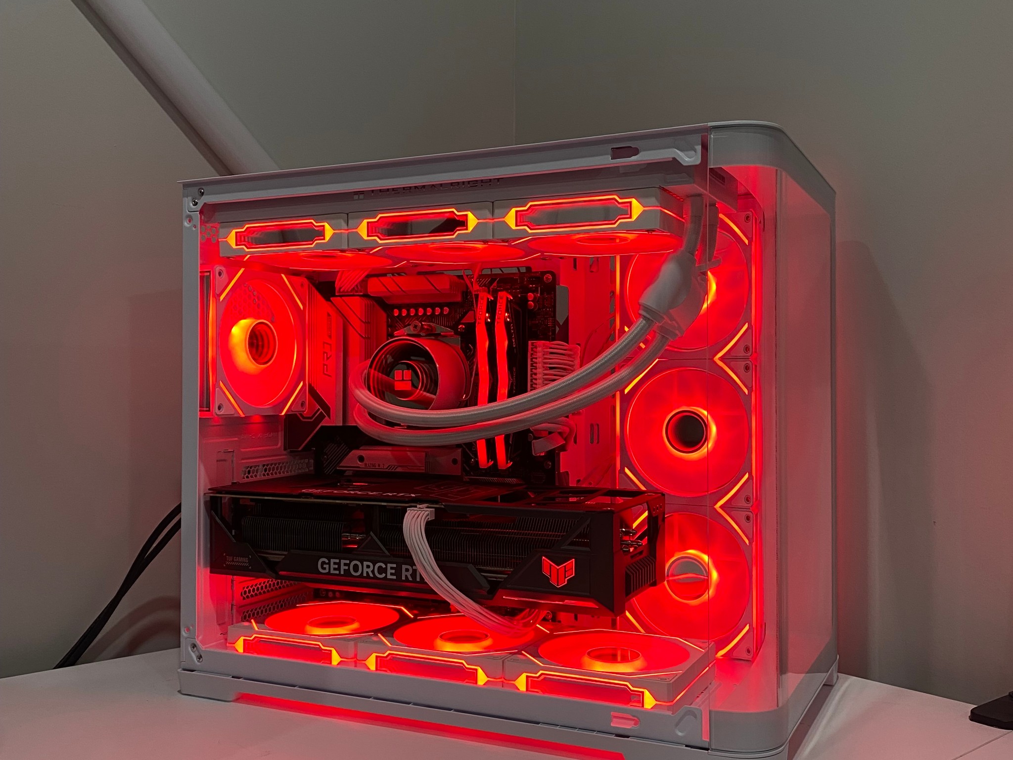 RTX 4080 Super | Ryzen 7 7800X3D | 32GB DDR5 RAM | Gaming pc