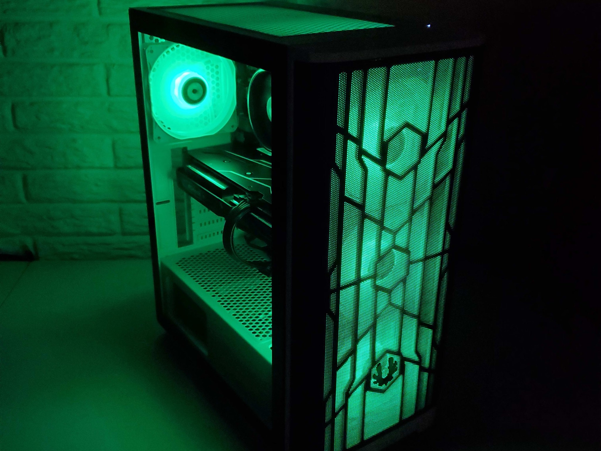 BF SALE! GAMING/STREAMING PC!| 5600X | RX 6650XT | 16GB RAM | 1TB NVMe SSD | RGB 