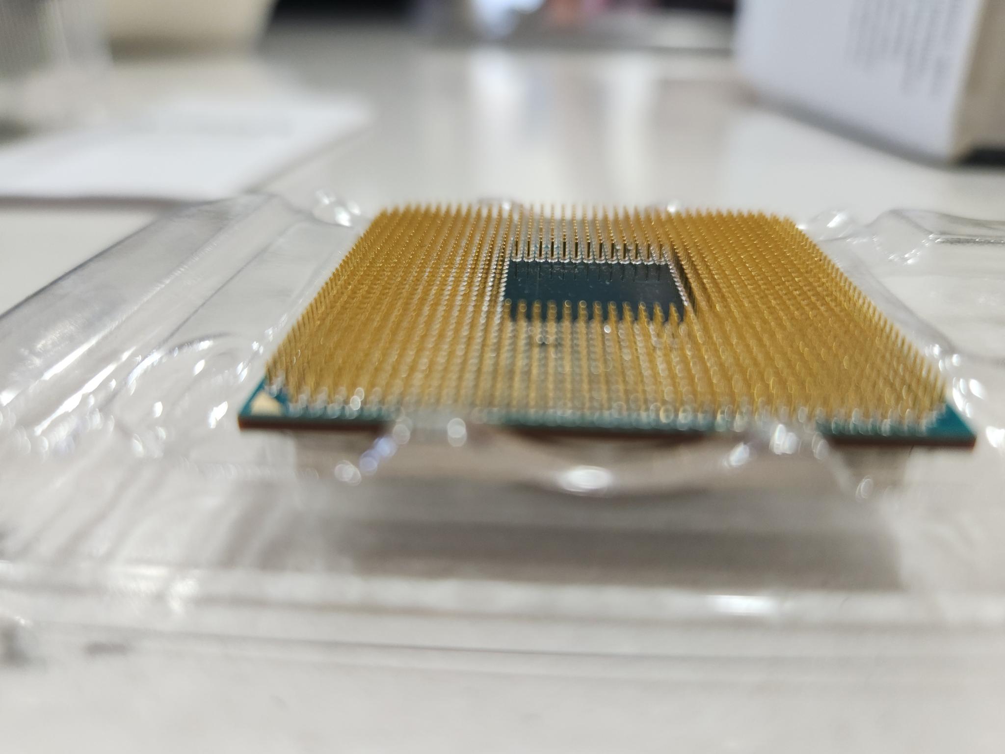 AMD ATHLON 200GE