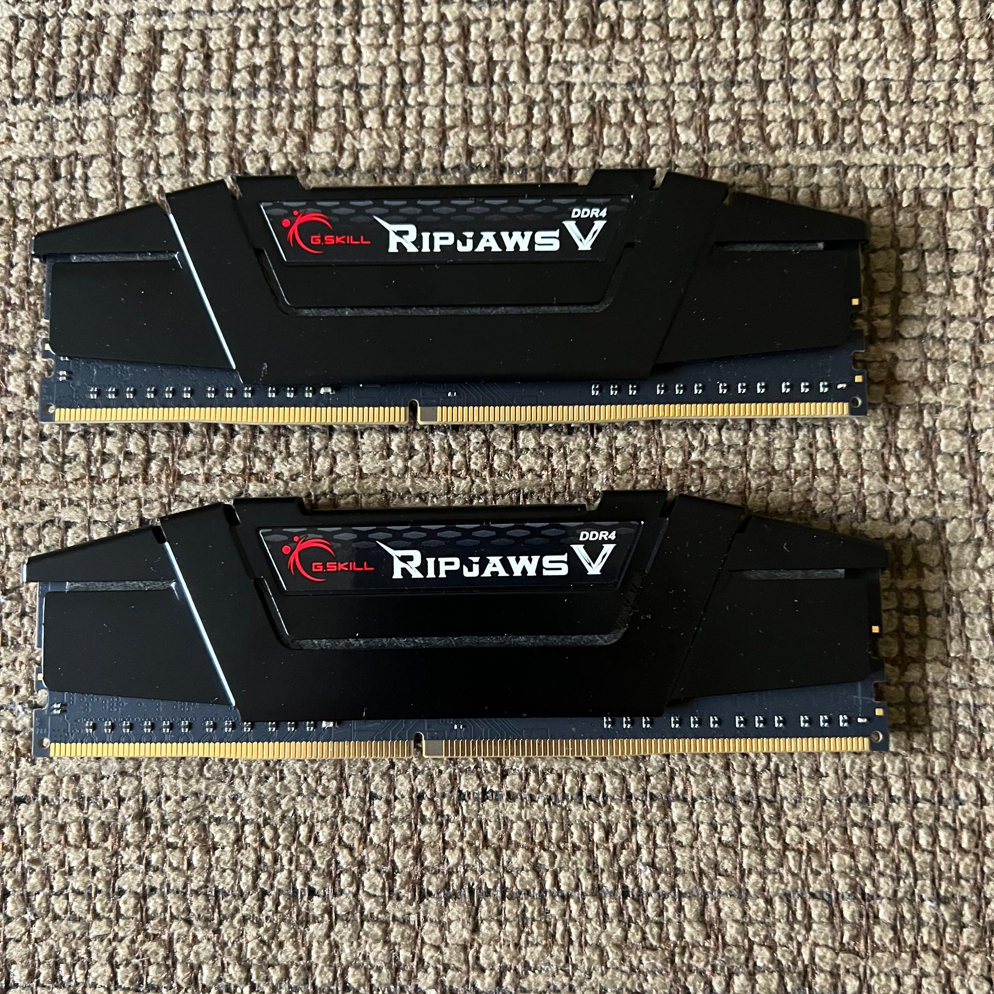 G.Skill Ripjaws V DDR4-3200 16gb (8G×2) CL16