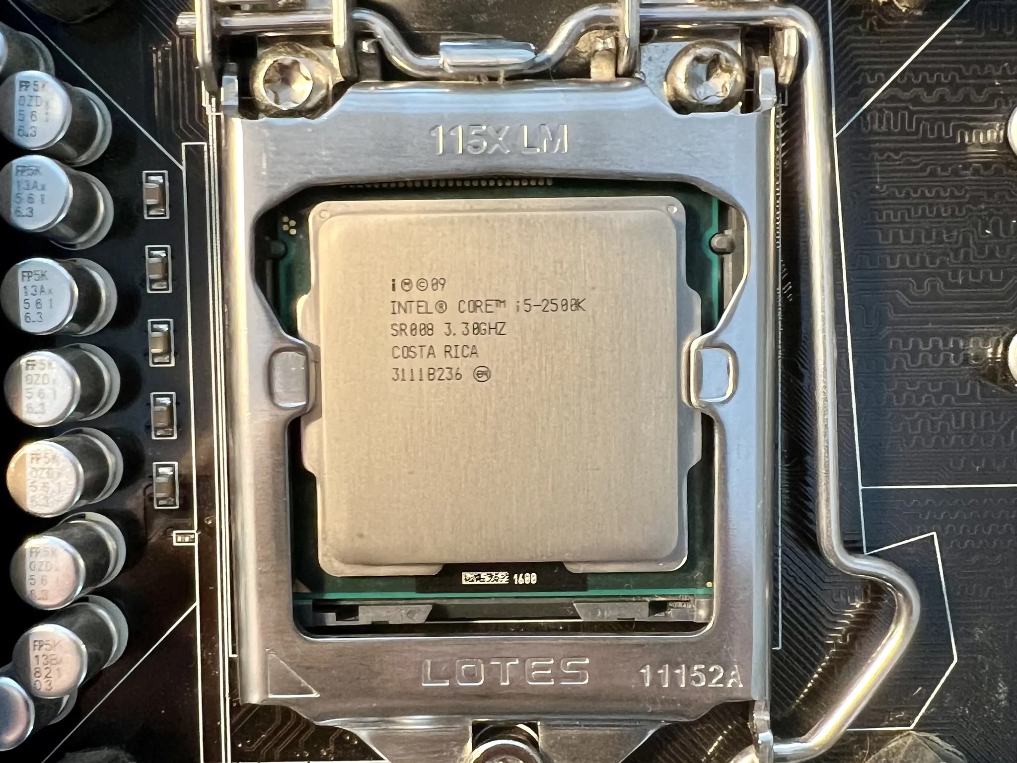 Intel Core i5-2500K - Core i5 3.7GHz LGA 1155, CORSAIR Vengeance 8GB DDR3, ASUS P8P67 PRO MOBO