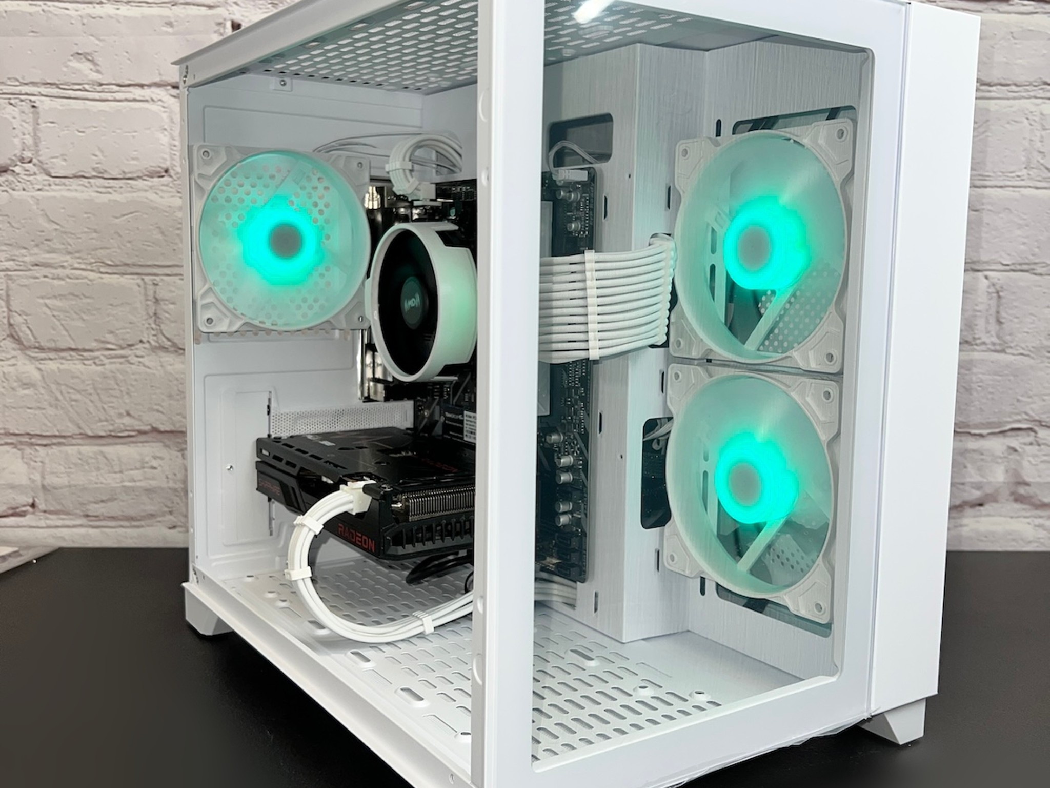 Ryzen 5 3600 RX 6600 16GB RAM 1TB M.2 Wifi 5 Bluetooth Window 10 Gaming PC