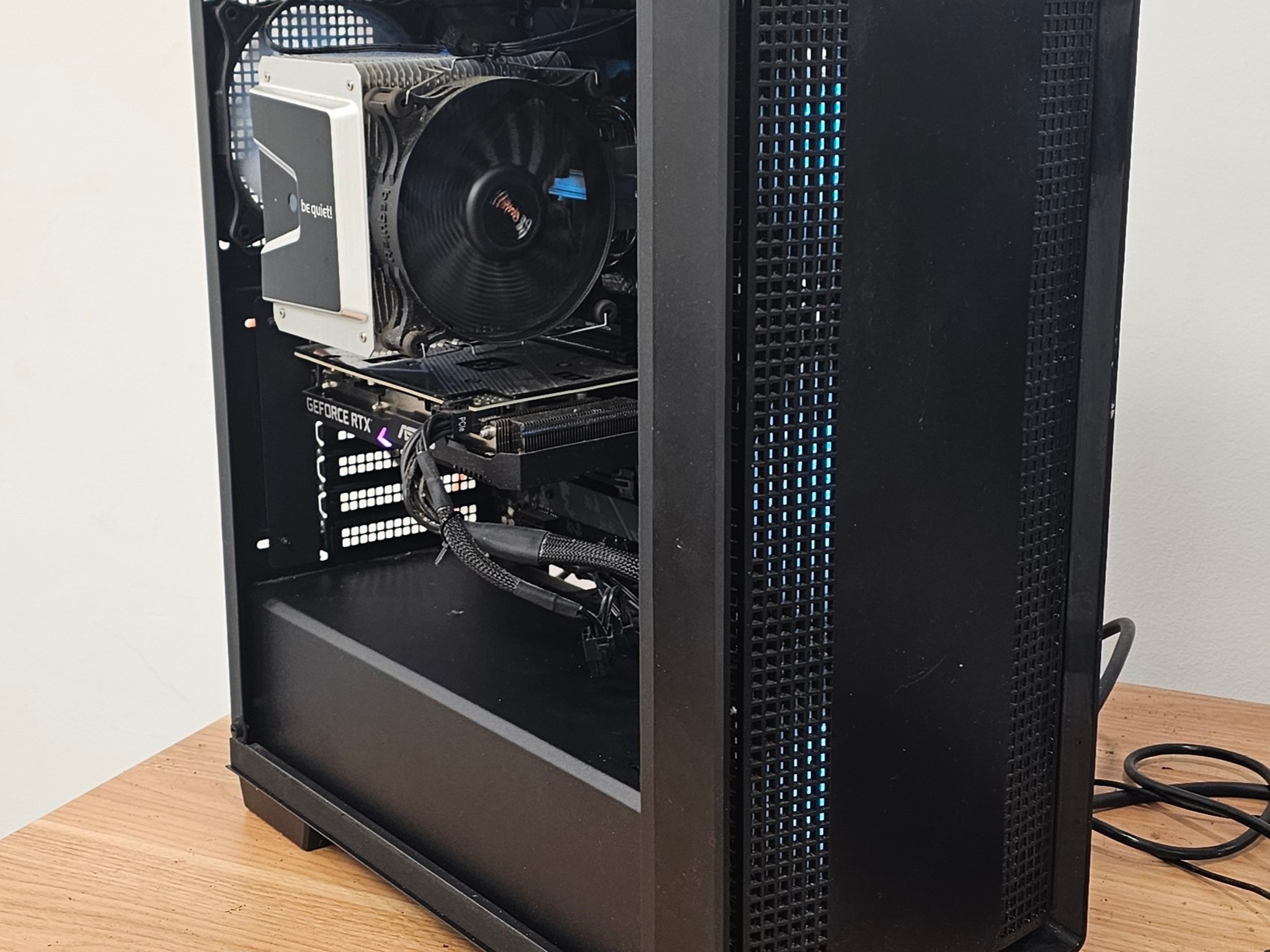 Black DeepCool PC Case with Tempered Glass w/ 3 Fans