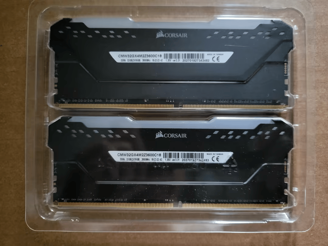 Corsair Vengeance RGB Pro 32 GB (2 x 16 GB) DDR4-3600 CL18 Memory