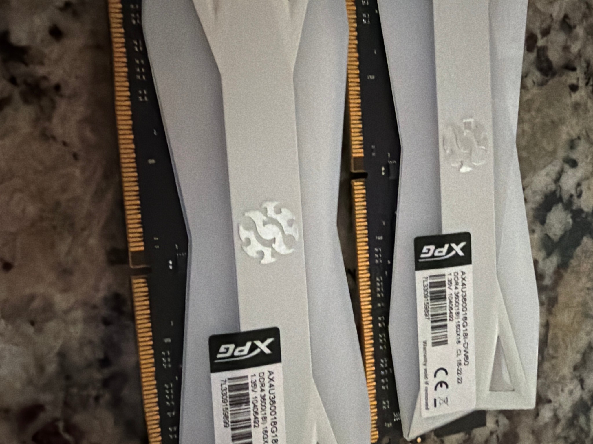 XPG 3600mhz 2x16 DDR4 CL 18-22-22