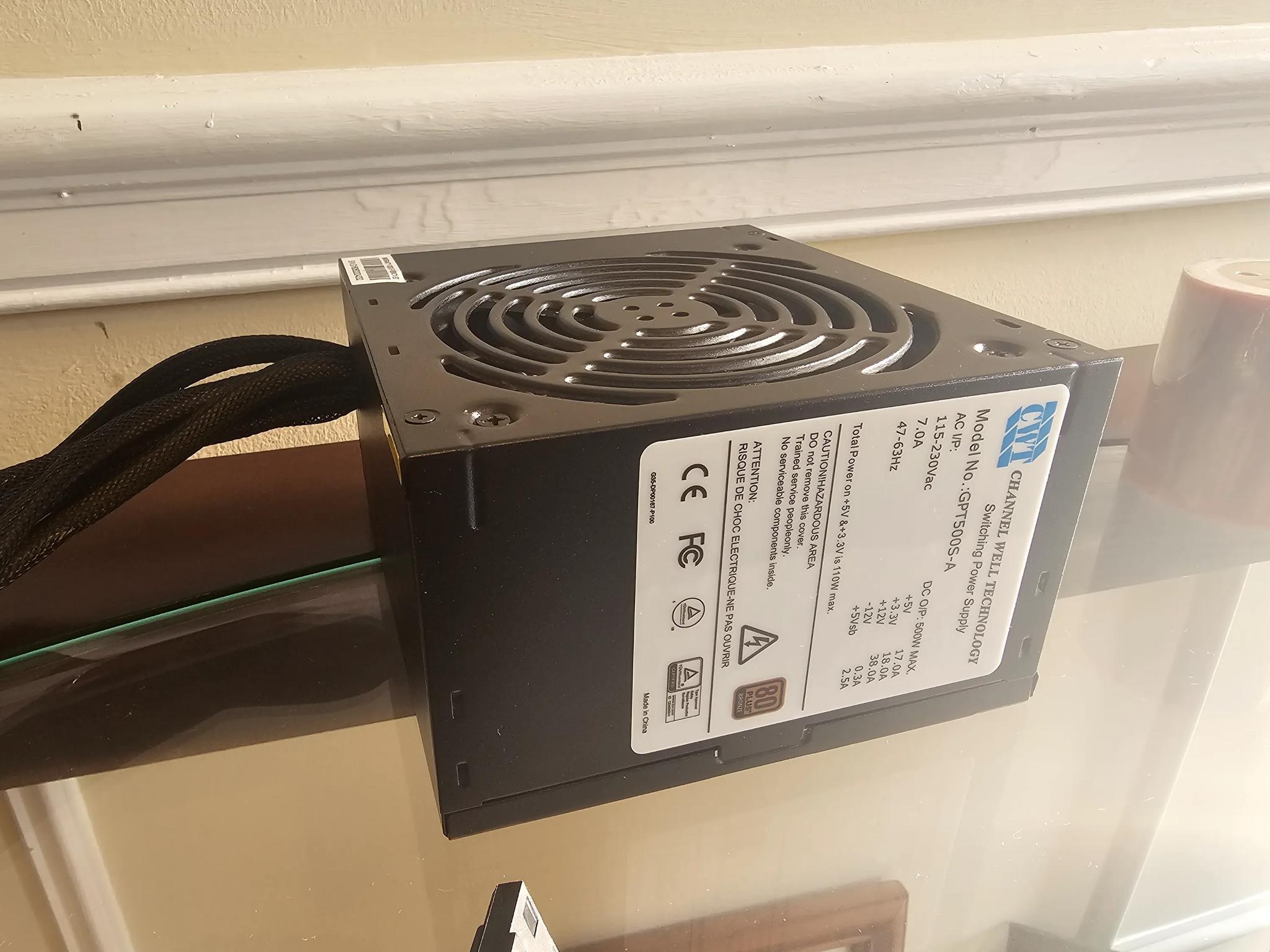 Power Supply Channel Well Technology 500W 80+ Bronze - GPT500S-A