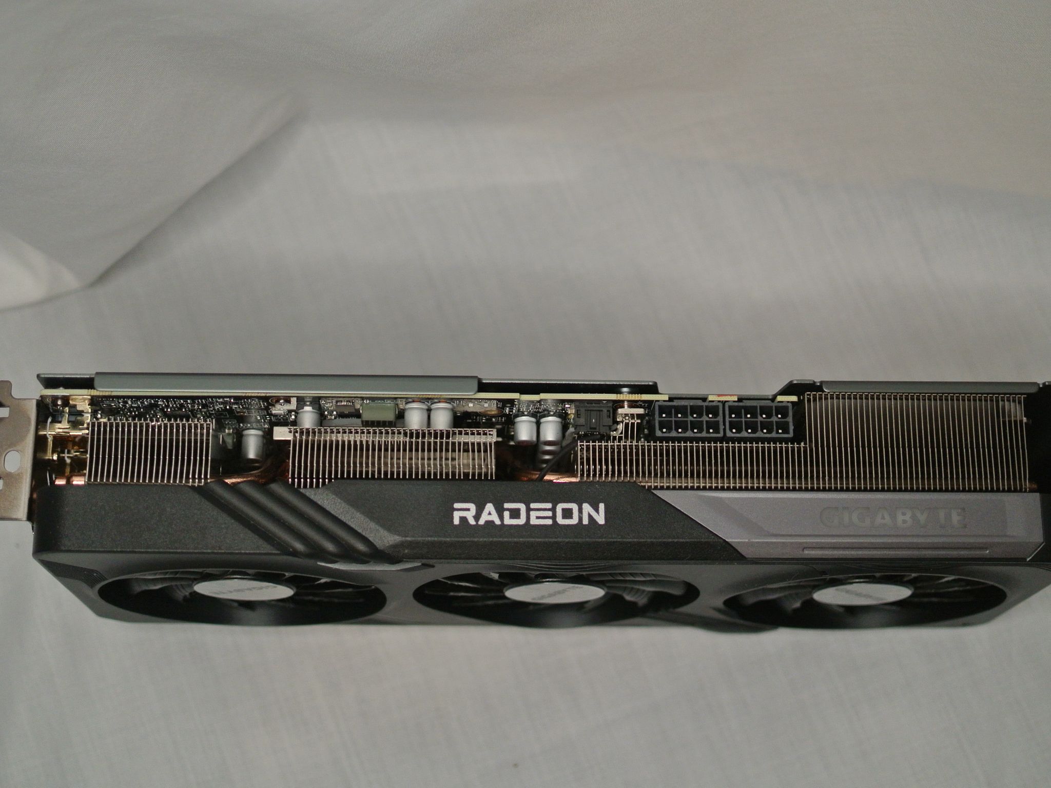 GIGABYTE Radeon RX 7600 XT GAMING OC 16GB Graphics Card GPU