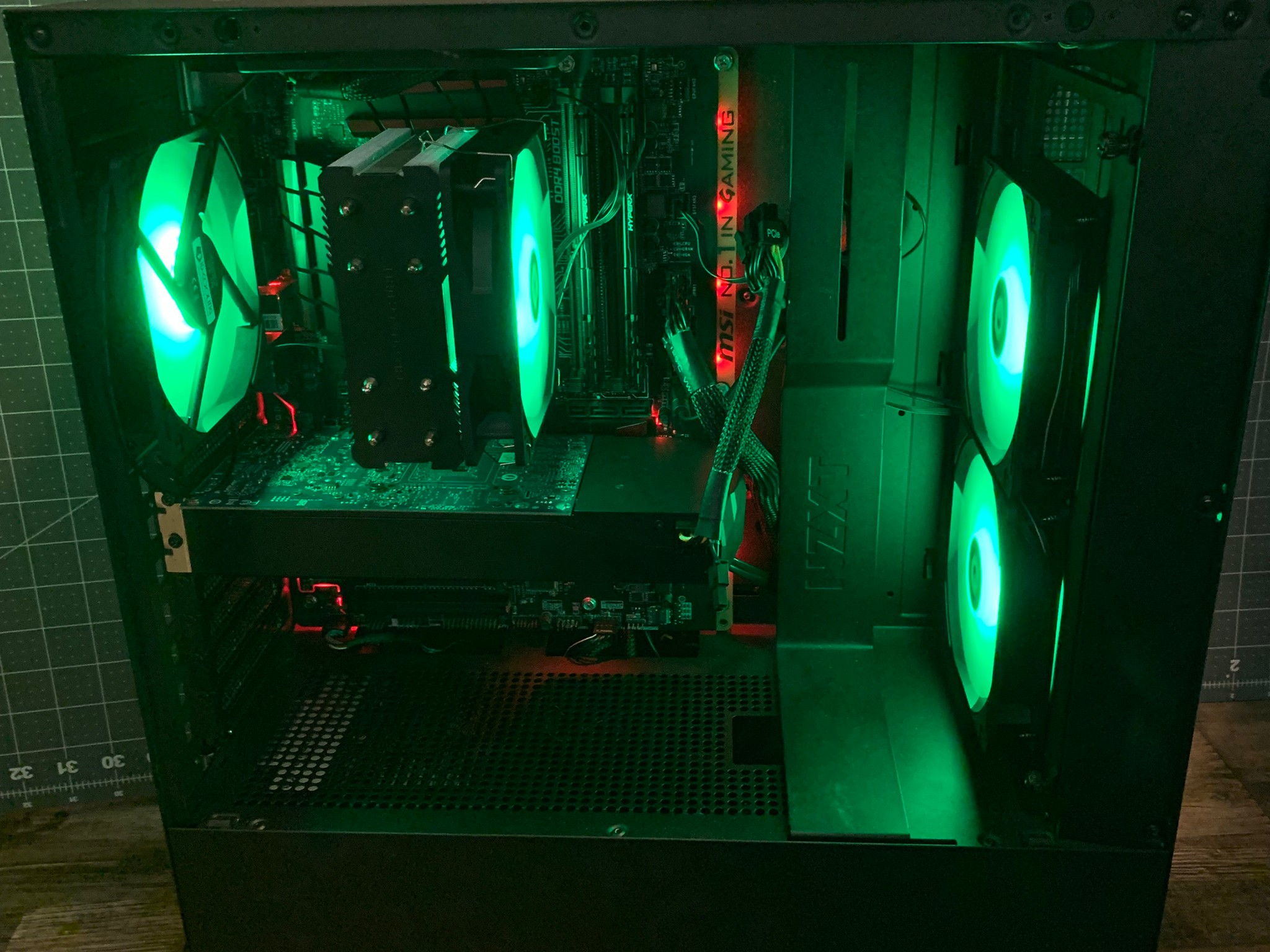 CUSTOM BUILT BUDGET COMPUTER (keyboard, mouse, & mouse pad included)