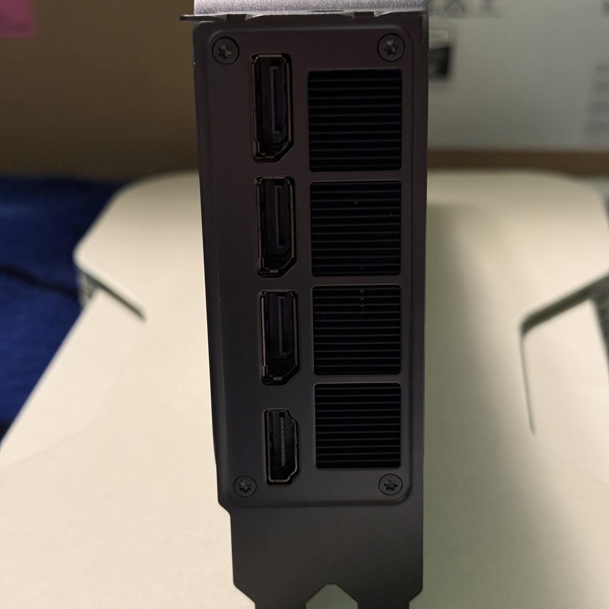 NVIDIA GeForce RTX 5070 Founders Edition