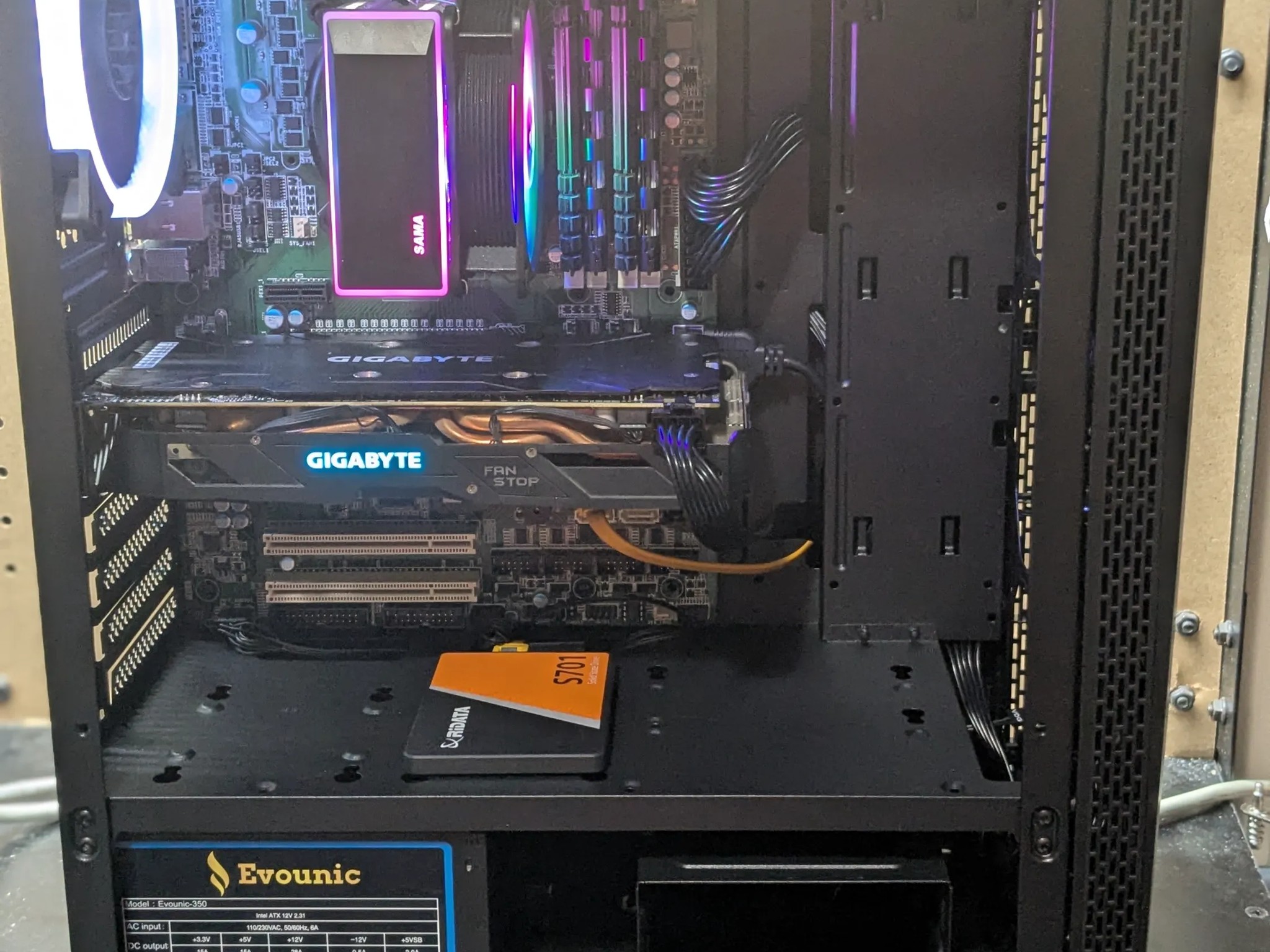 120 FPS Fortnite | 180 Day Warranty | Xeon (Same as i7) , 16GB RAM, 480GB SSD, RX 570 4GB, RGB