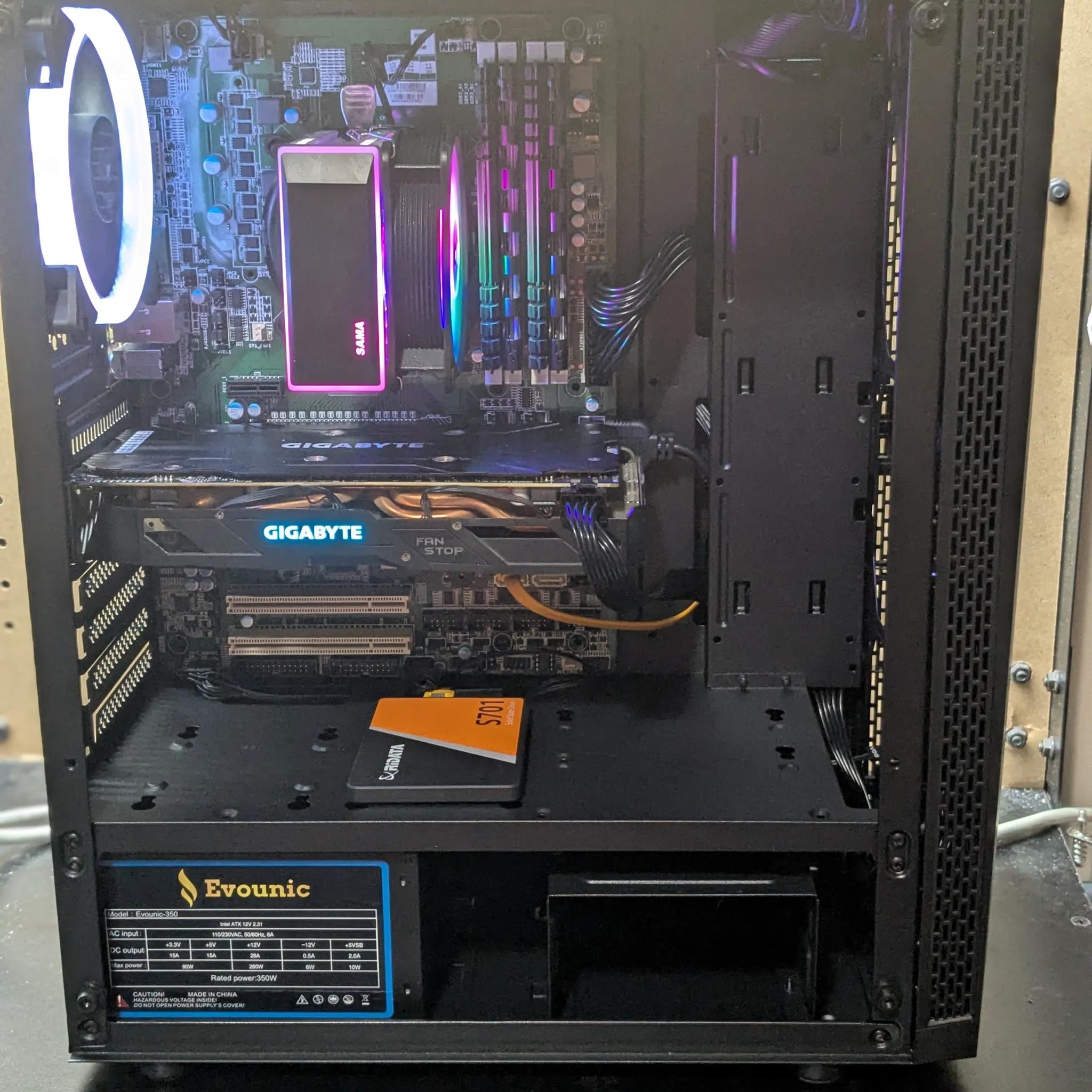 120 FPS Fortnite | 180 Day Warranty | Xeon (Same as i7) , 16GB RAM, 480GB SSD, RX 570 4GB, RGB