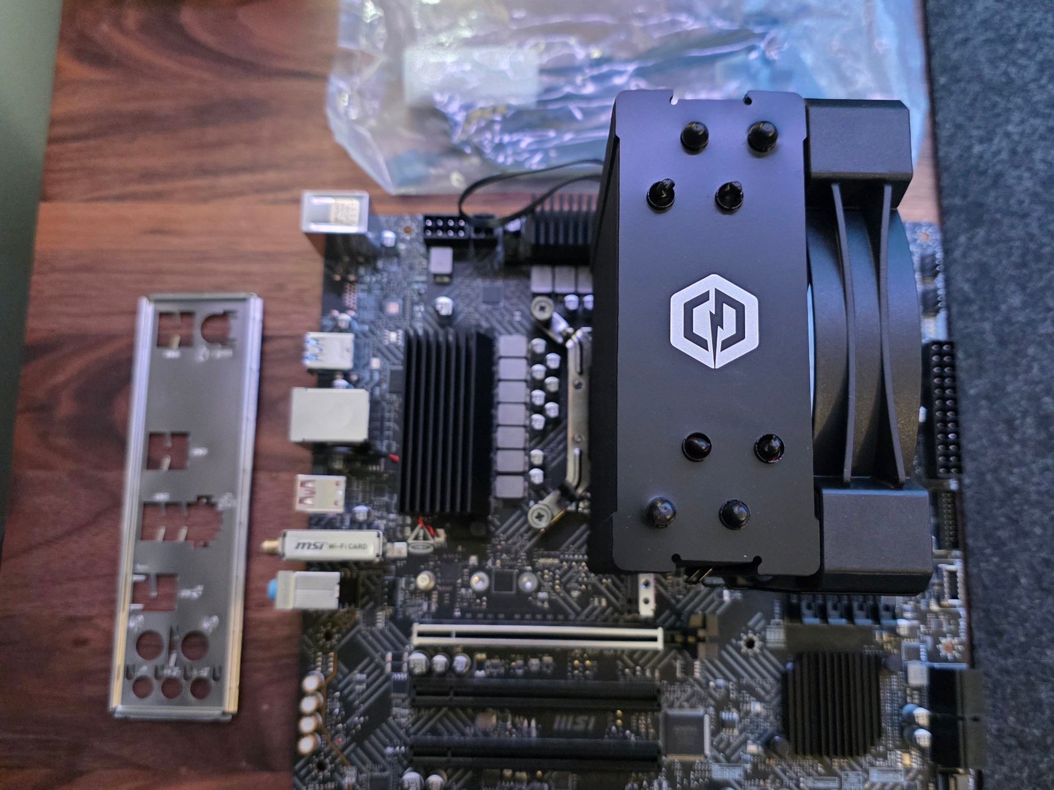 Intel i5-14400F + Msi B760M VC WIFI + cpu cooler