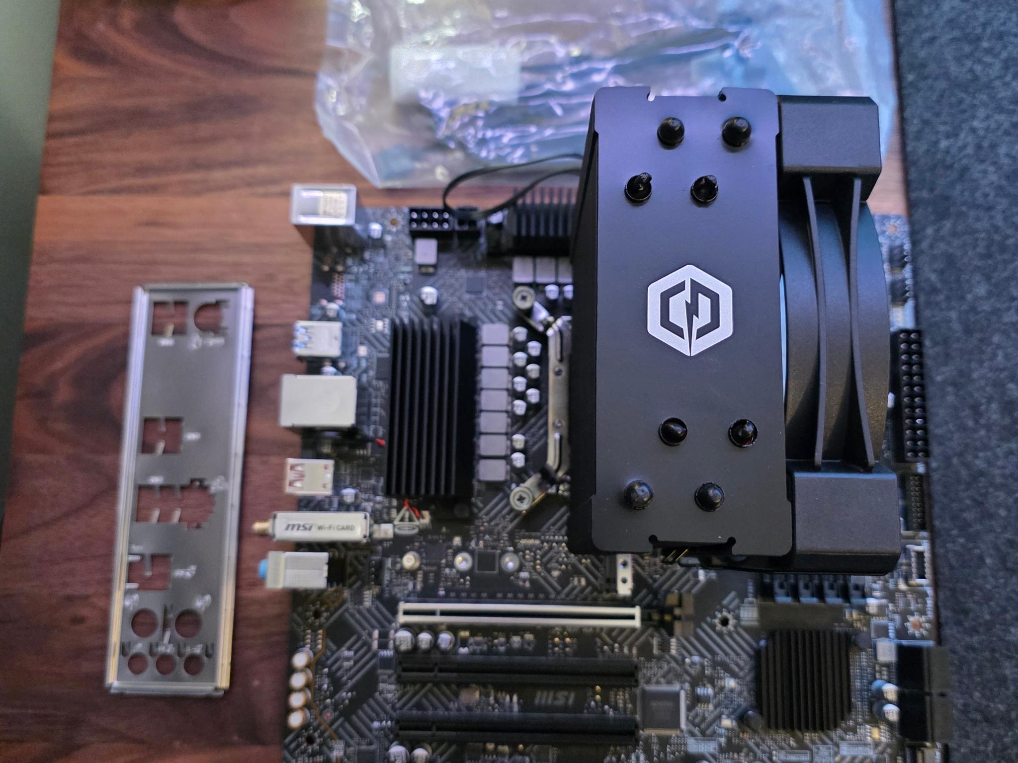 Intel i5-14400F + Msi B760M VC WIFI + cpu cooler