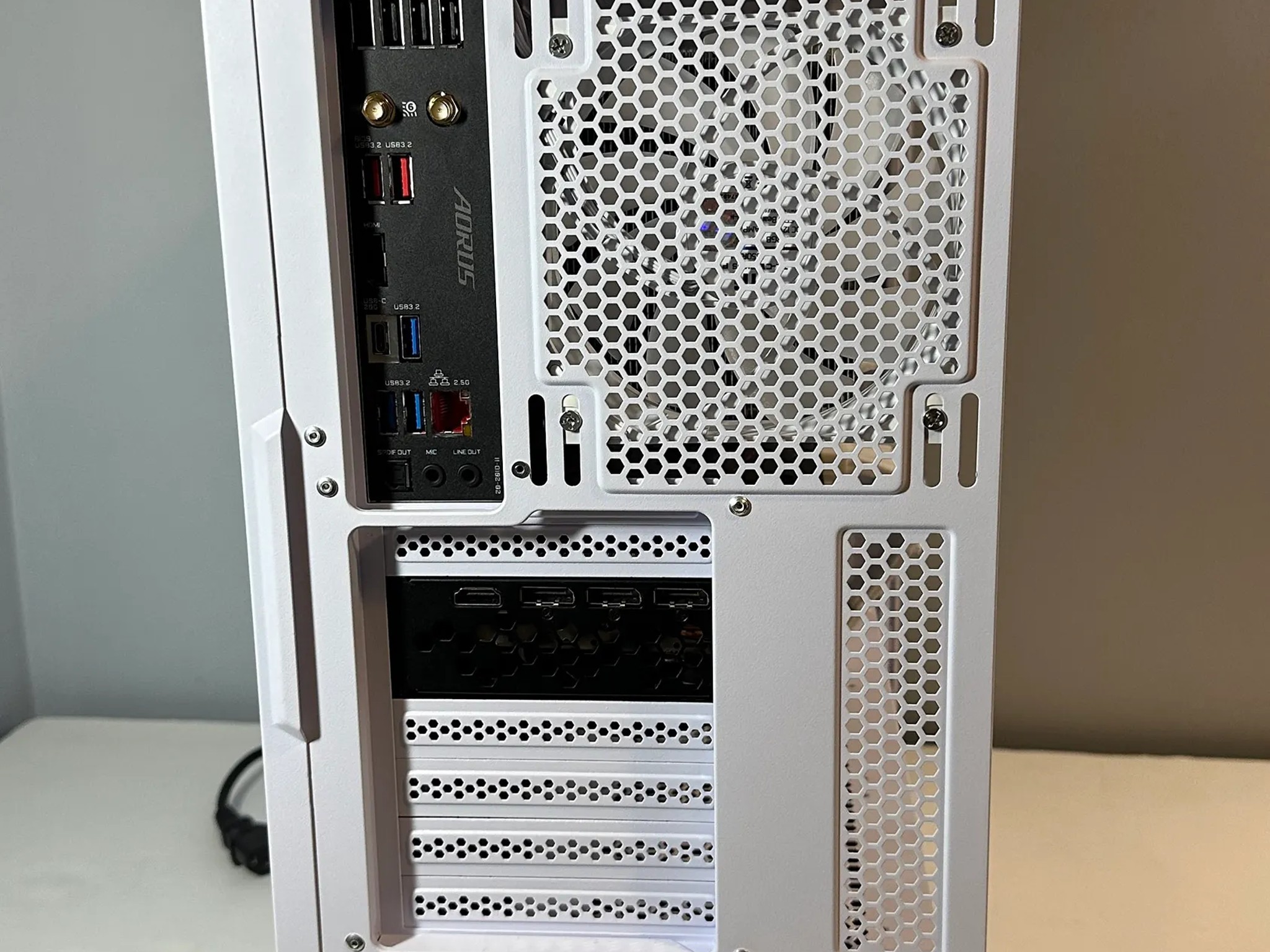 RTX 3070 | Intel i5 12600KF | 32GB RAM | 2TB SSD | Custom White Gaming PC WIFI WIN10