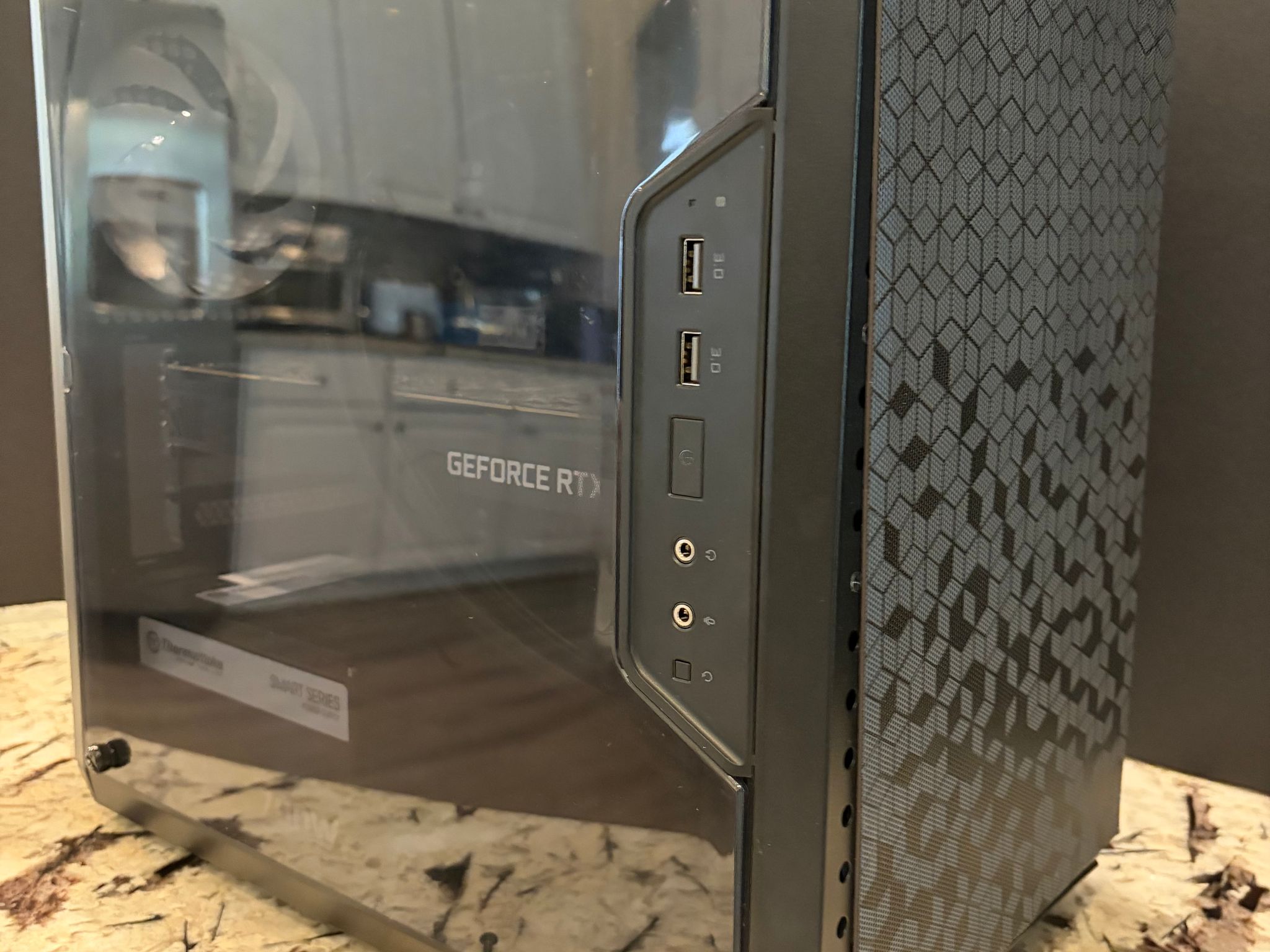 GeForce RTX 2080 ti Custom Gaming PC - Core i7-12gen, 16GB RAM, 1tb SSD