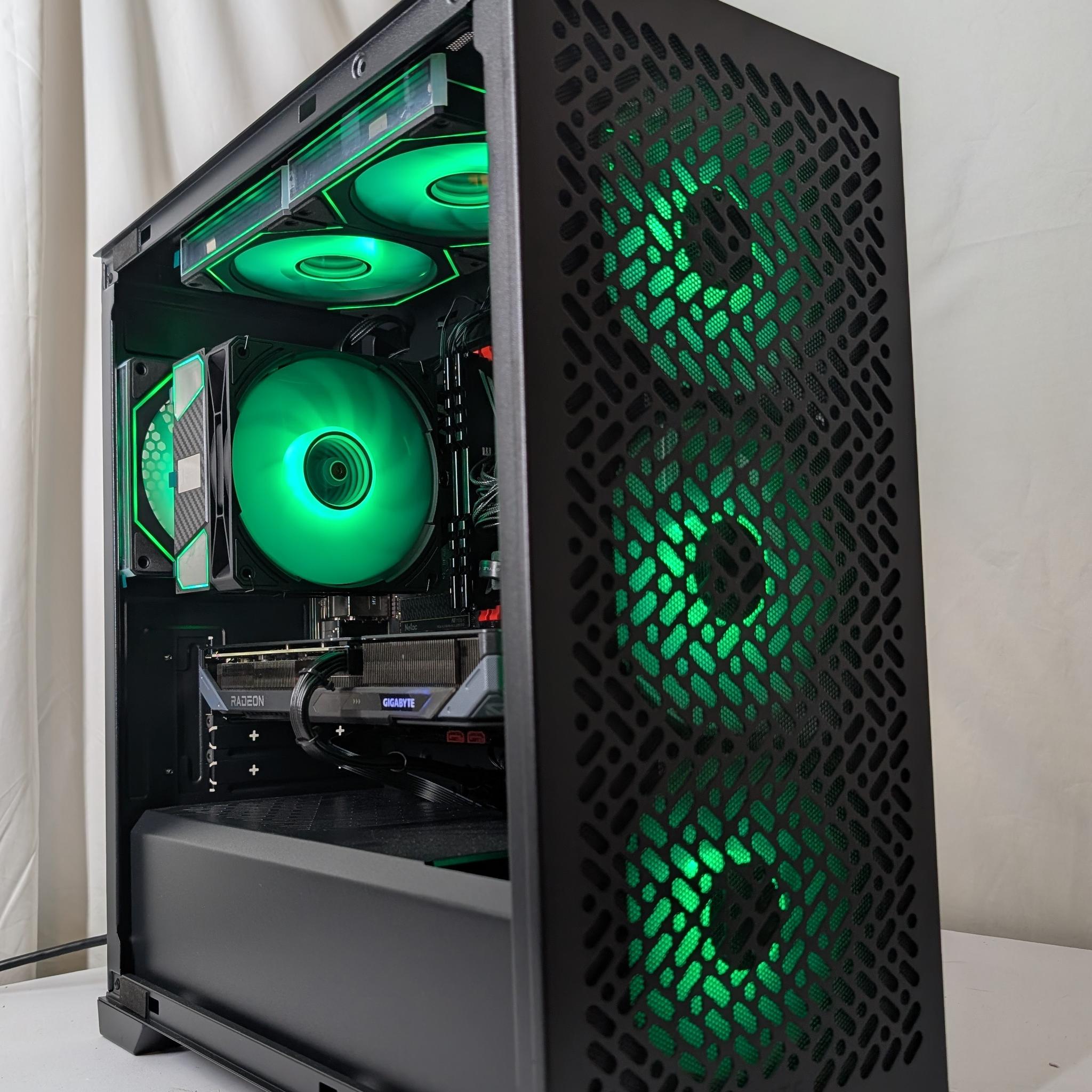 RX 9060XT | RYZEN 5 3600 | 16GB DDR4 | 1TB NVME | 650W